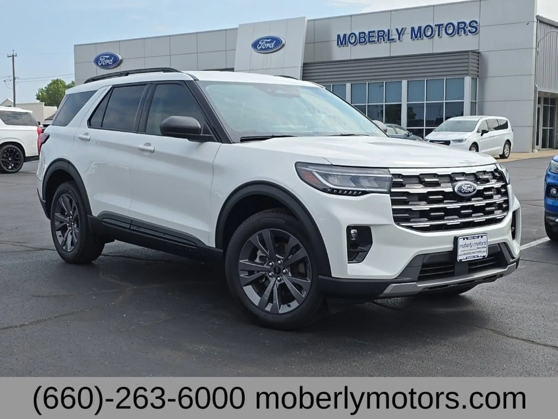 2026 Ford Explorer Active 4WD photo 1