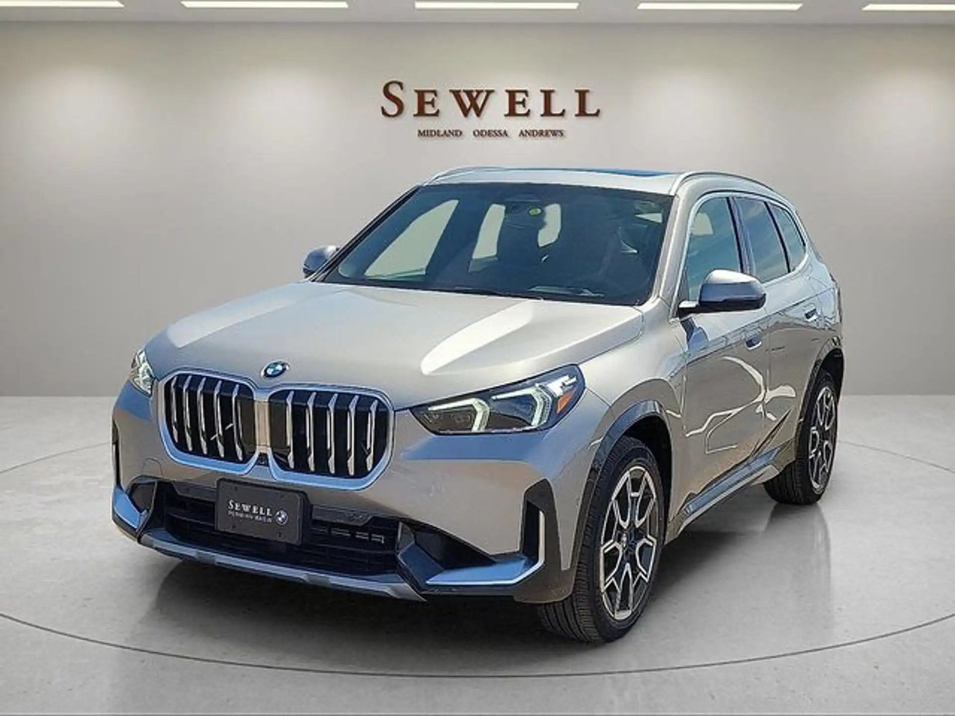 2026 BMW X1 xDrive28i's photo