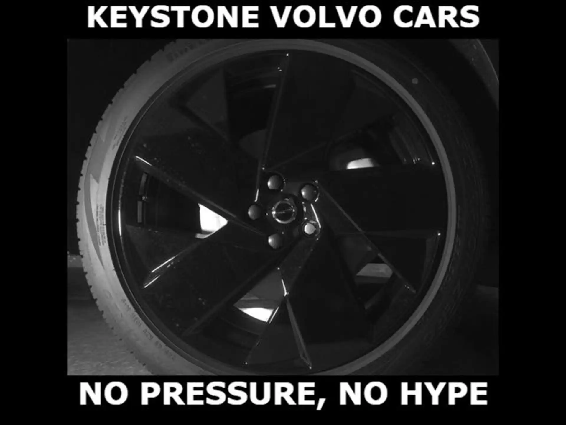 2026 Volvo XC40 B5 Ultra Ultra Black Edition AWD's photo