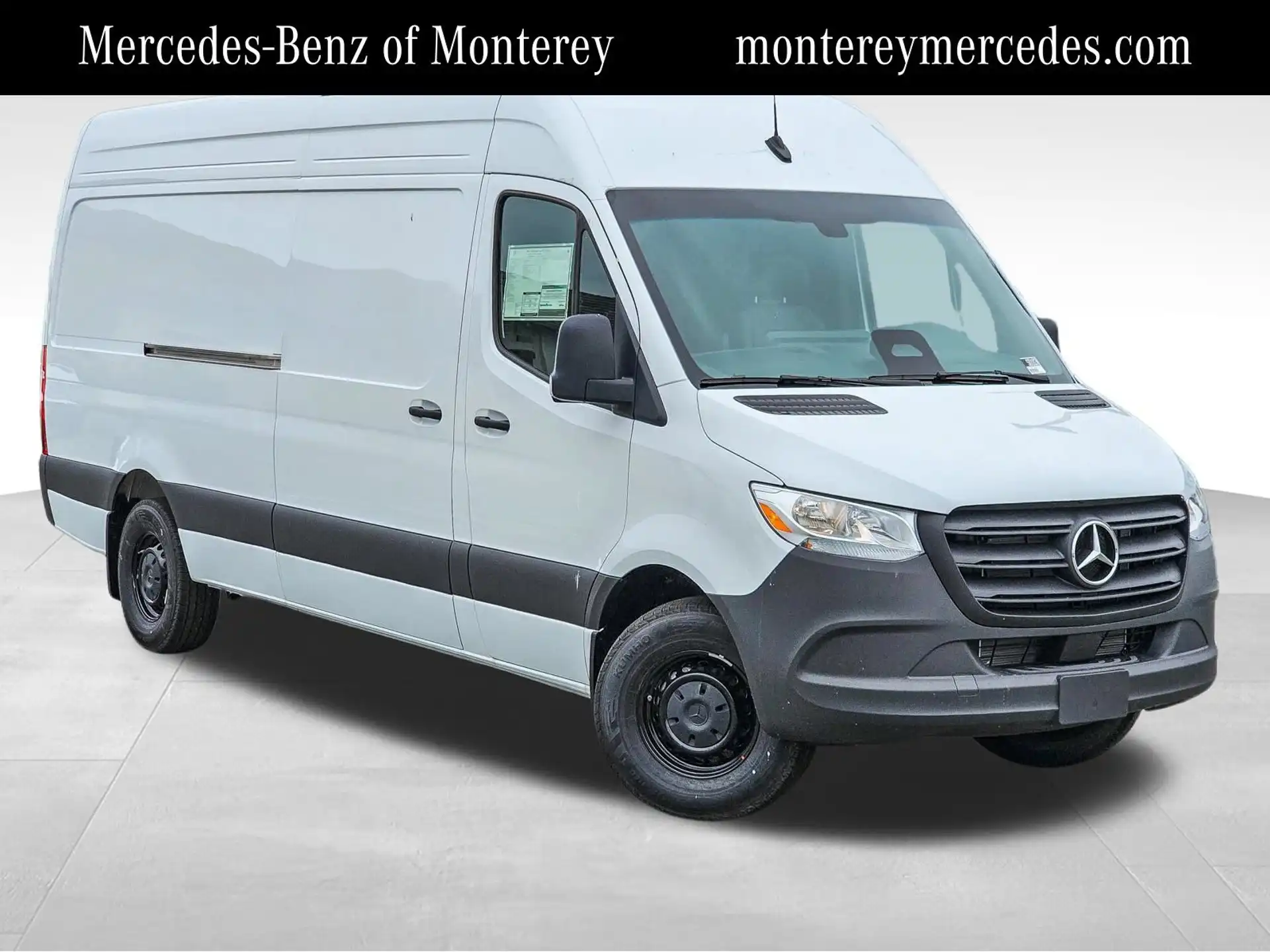 2026 Mercedes-Benz Sprinter 2500 170 WB High Roof's photo