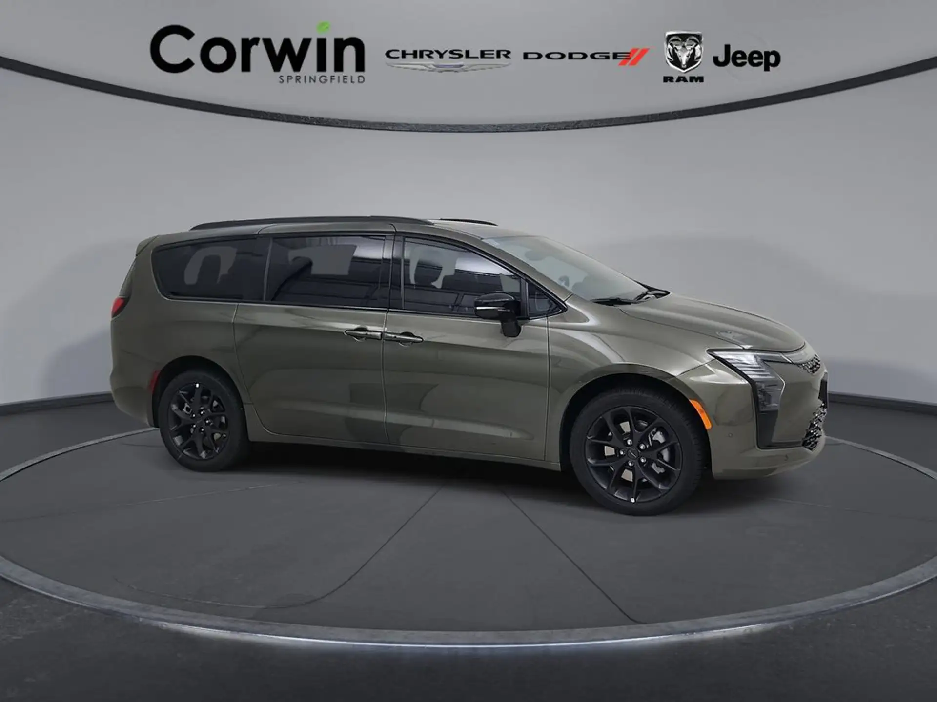 2027 Chrysler Pacifica Limited AWD's photo