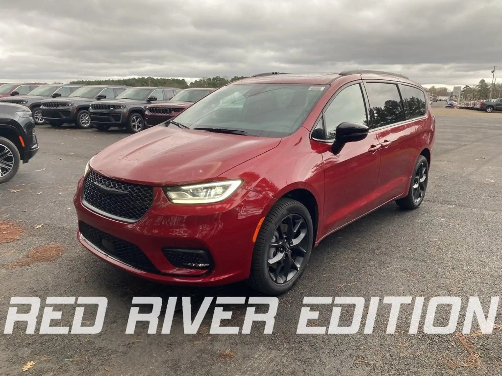 2026 Chrysler Pacifica Limited AWD's photo