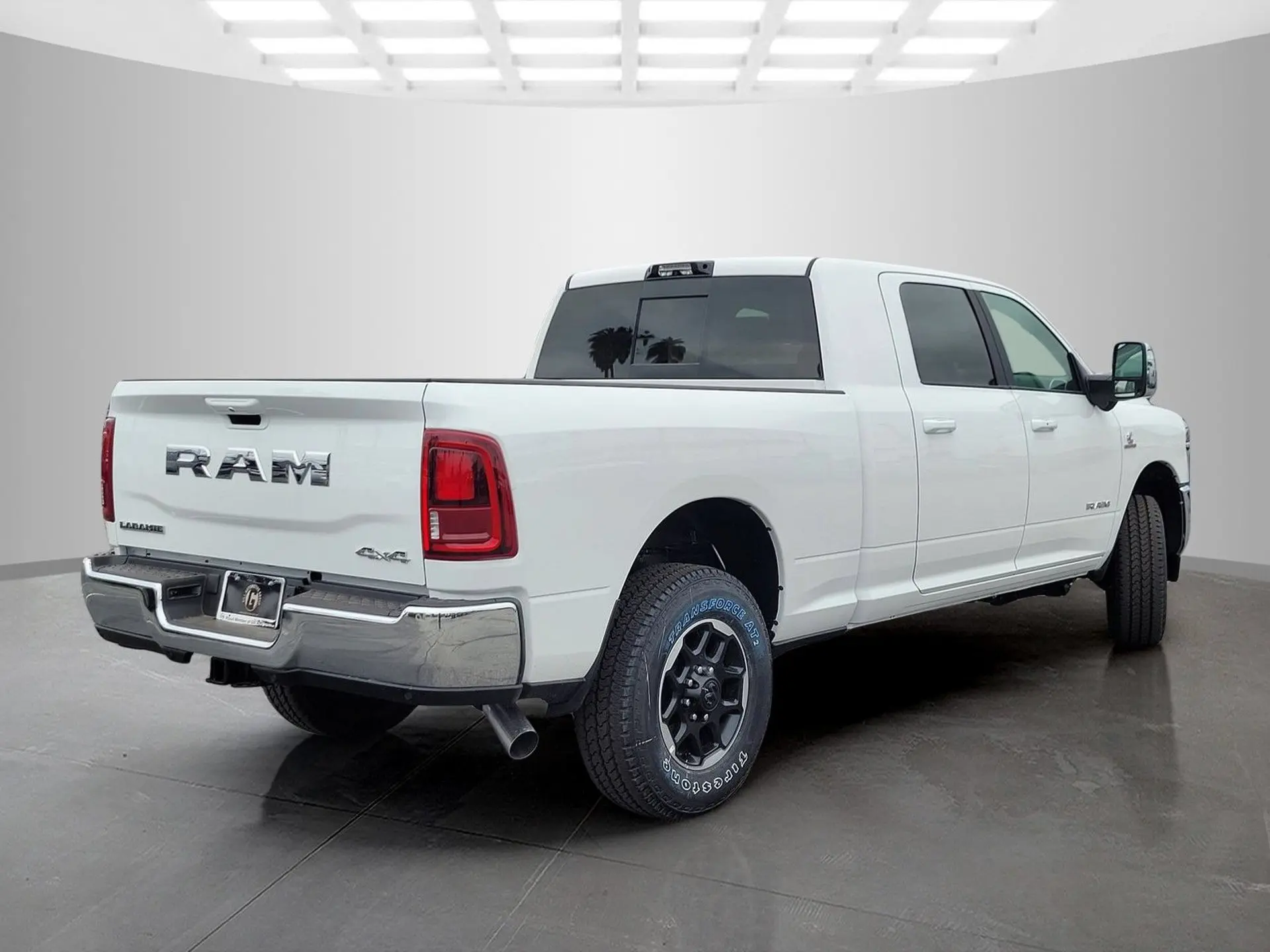 2026 RAM 2500 Laramie 4X4 Mega Cab photo 4