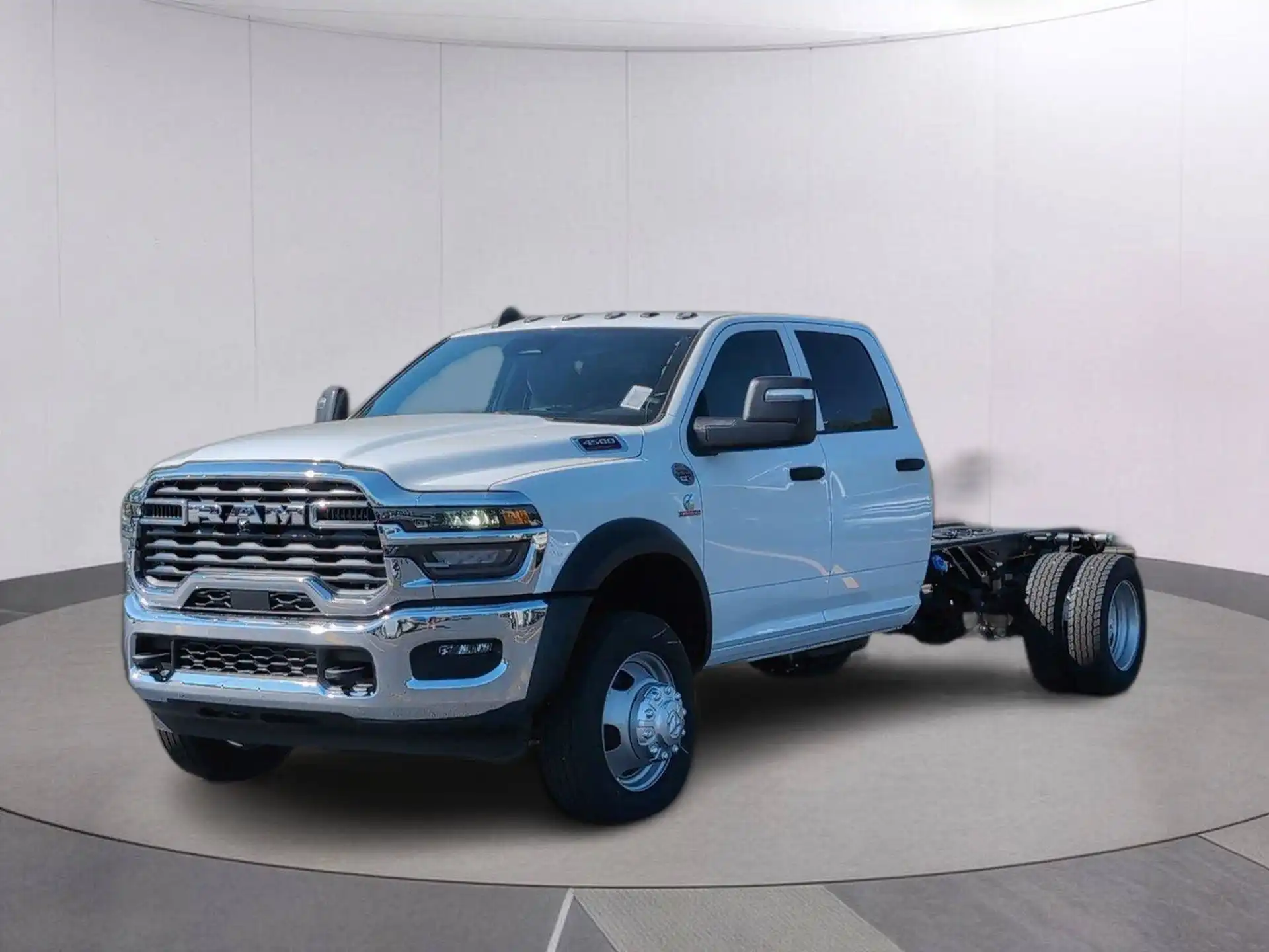 2026 RAM 4500 Tradesman 4X4 Crew Cab DRW 197" WB's photo