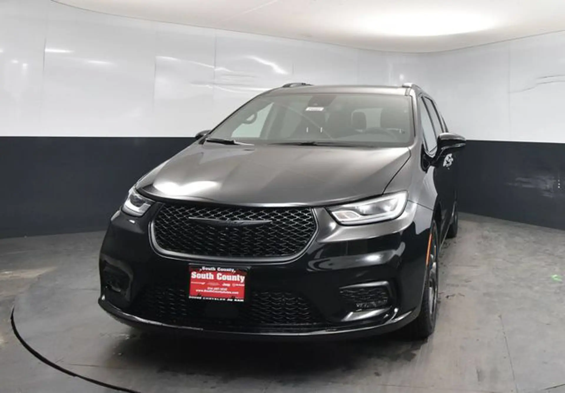 2026 Chrysler Pacifica Select photo 3