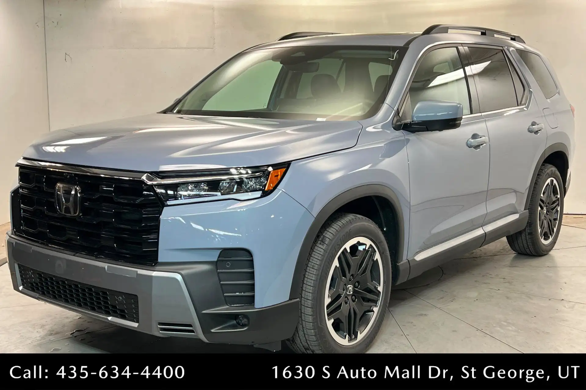 2026 Honda Pilot Touring AWD's photo