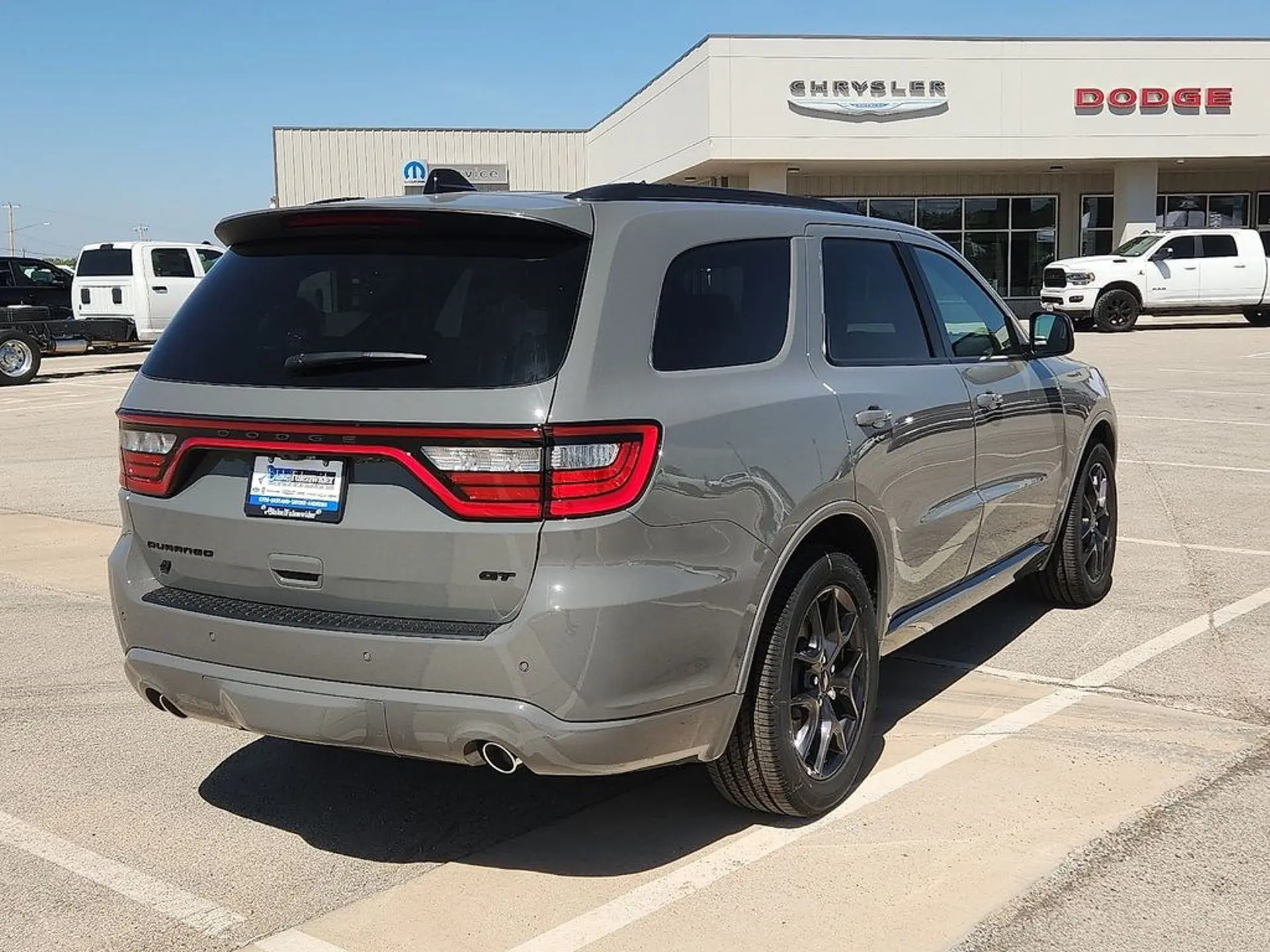 2026 Dodge Durango GT HEMI Plus V8 AWD photo 4