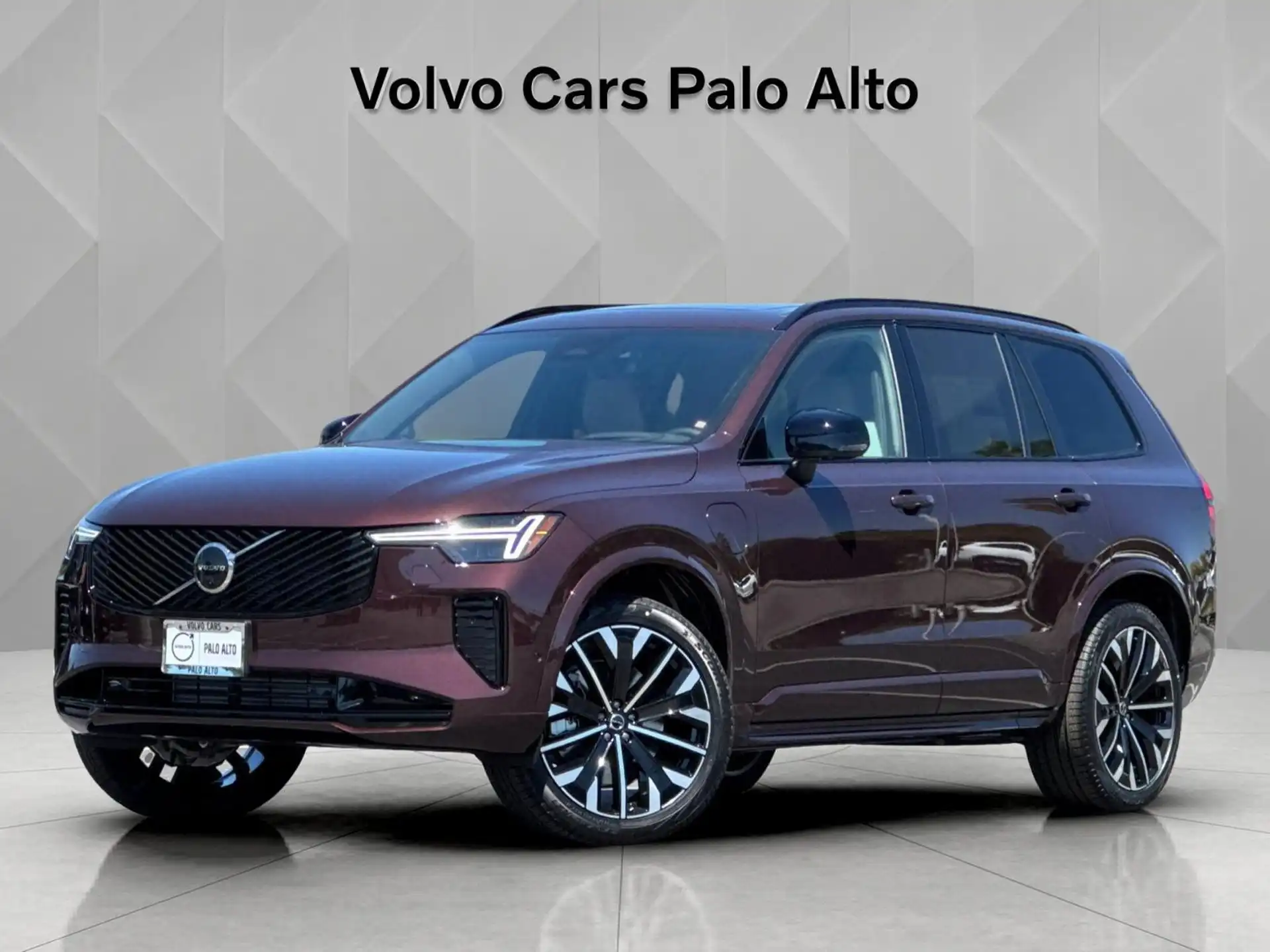 2026 Volvo XC90 T8 Recharge Ultra Dark 4WD's photo