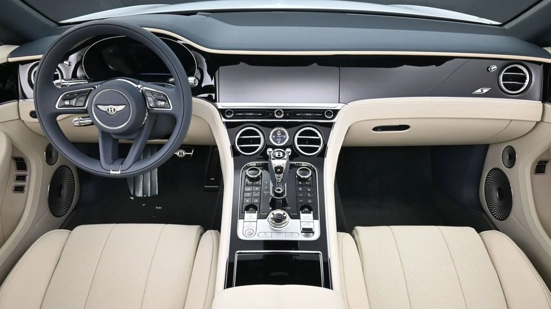 2026 Bentley Continental GT Base photo 4
