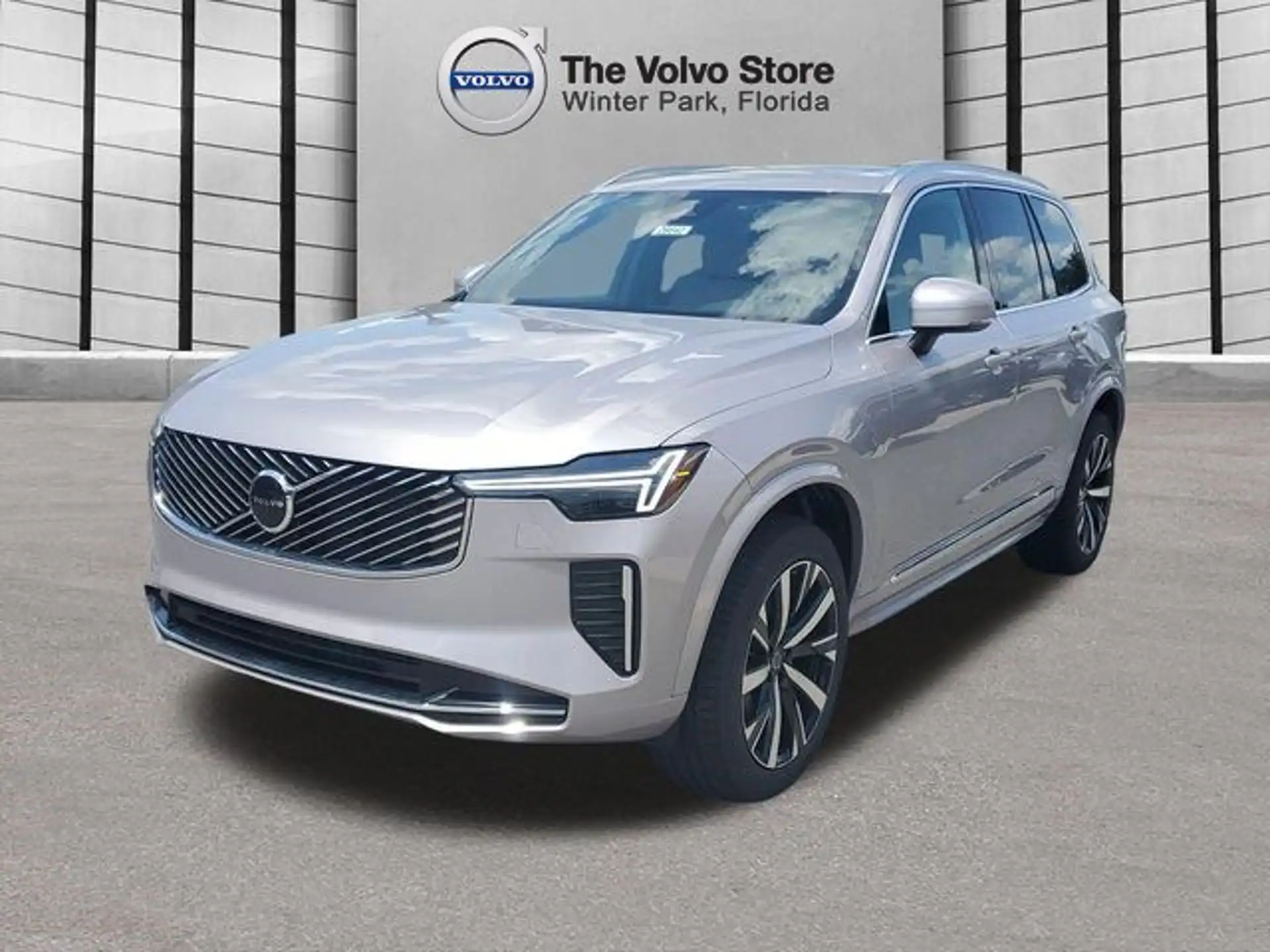 2026 Volvo XC90 B5 Core Bright 4WD's photo