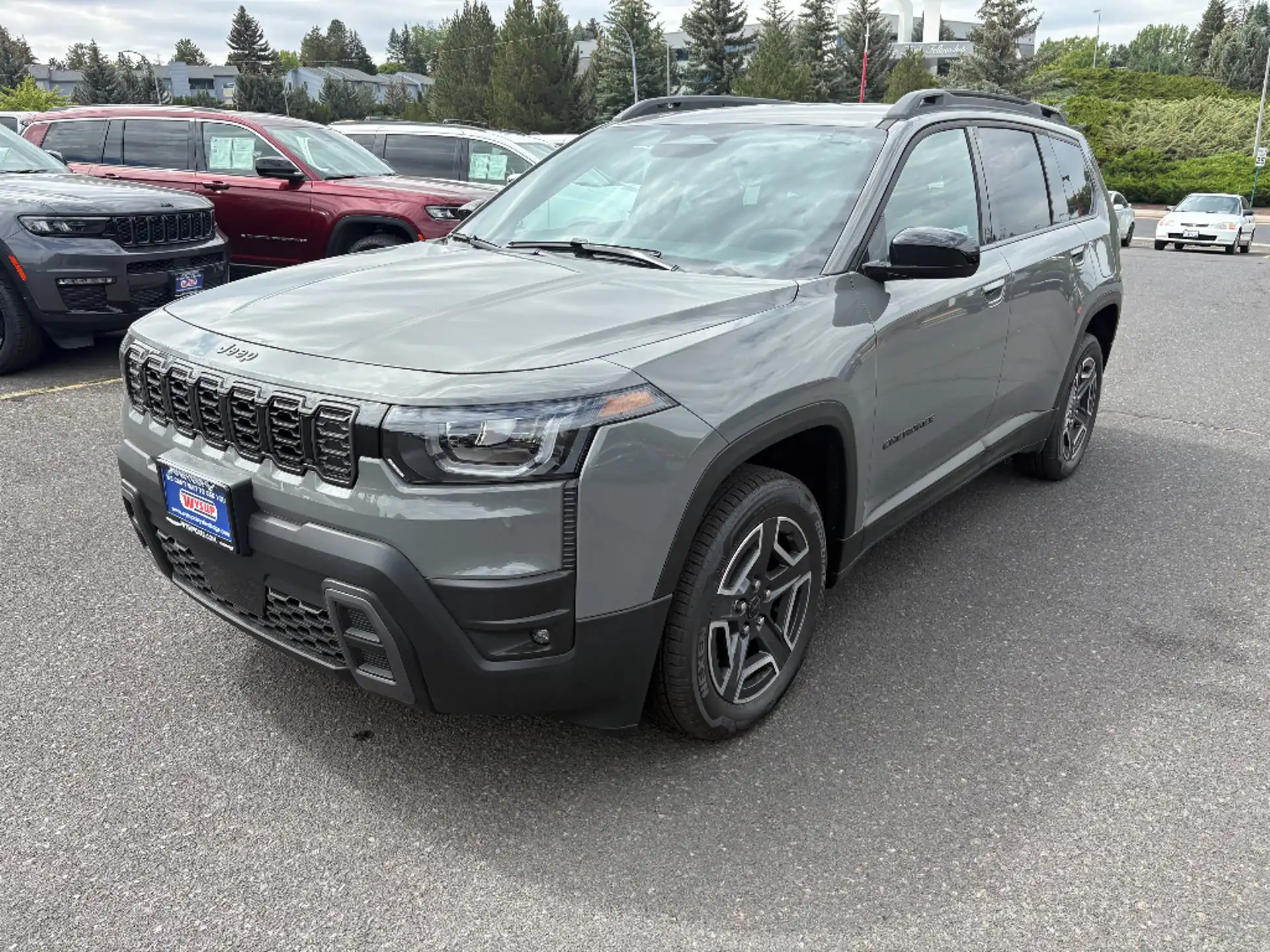 2026 Jeep Cherokee Laredo HEV 4X4's photo