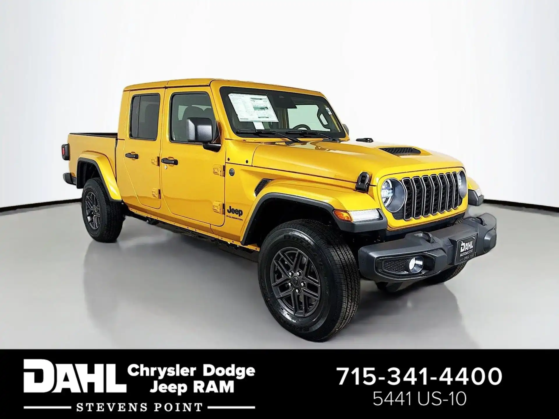 2026 Jeep Gladiator Sport S Auto's photo