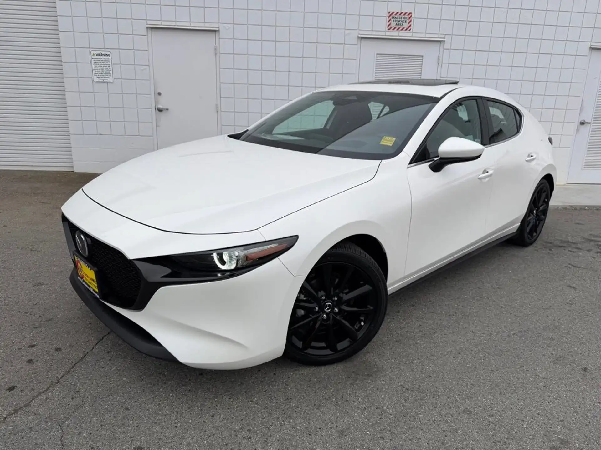 2026 Mazda CX-3 Premium MT 5-Door SKYACTIV's photo