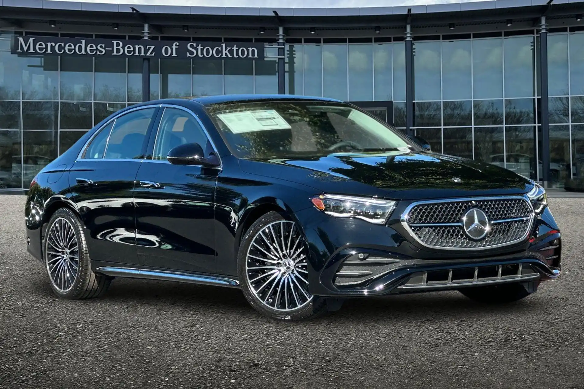2026 Mercedes-Benz E-Class E350 4MATIC's photo
