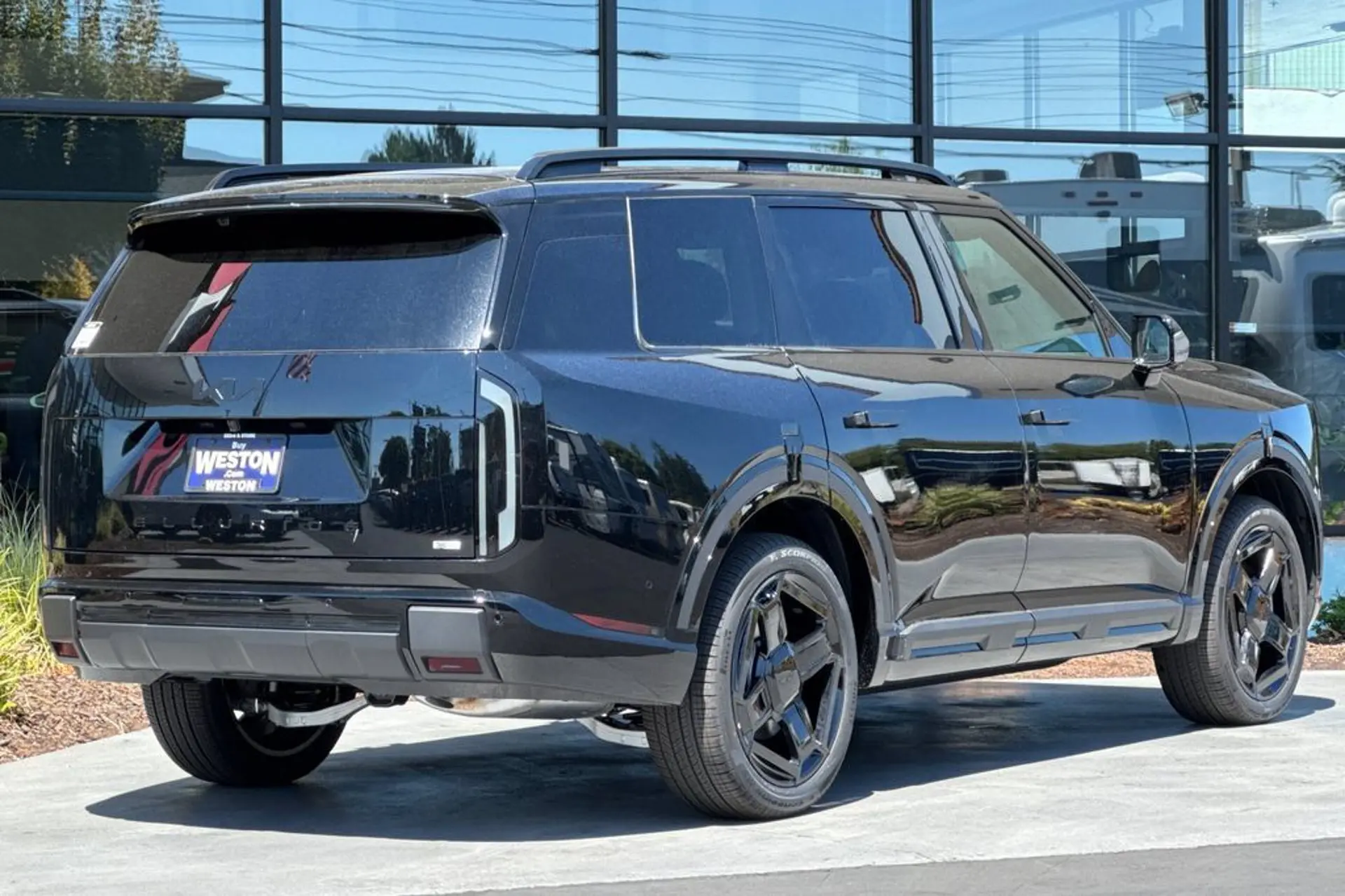 2027 Kia Telluride X-Line SX Prestige AWD photo 4