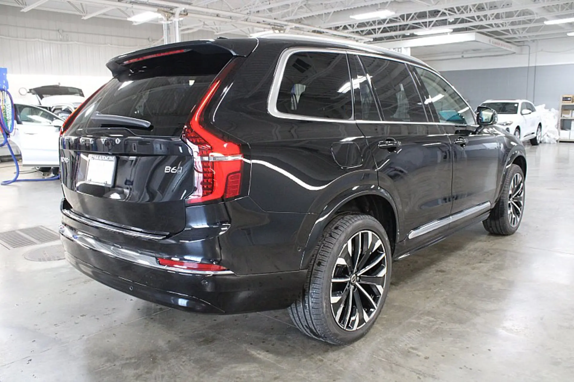2026 Volvo XC90 B6 Plus Bright 7-Seater 4WD photo 5