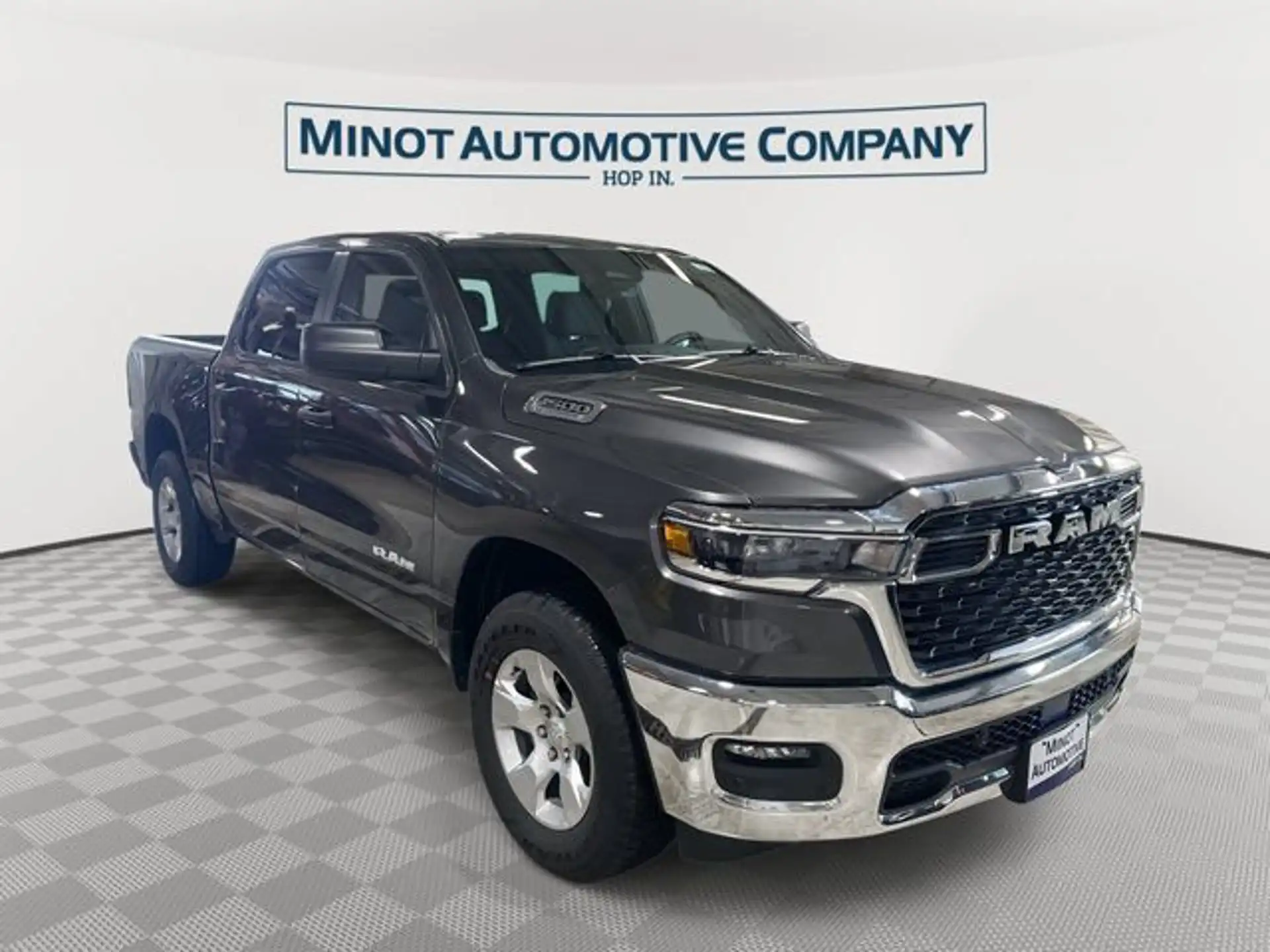 2026 RAM 1500 Big Horn/Lone Star 4x4 Crew Cab 5'7's photo