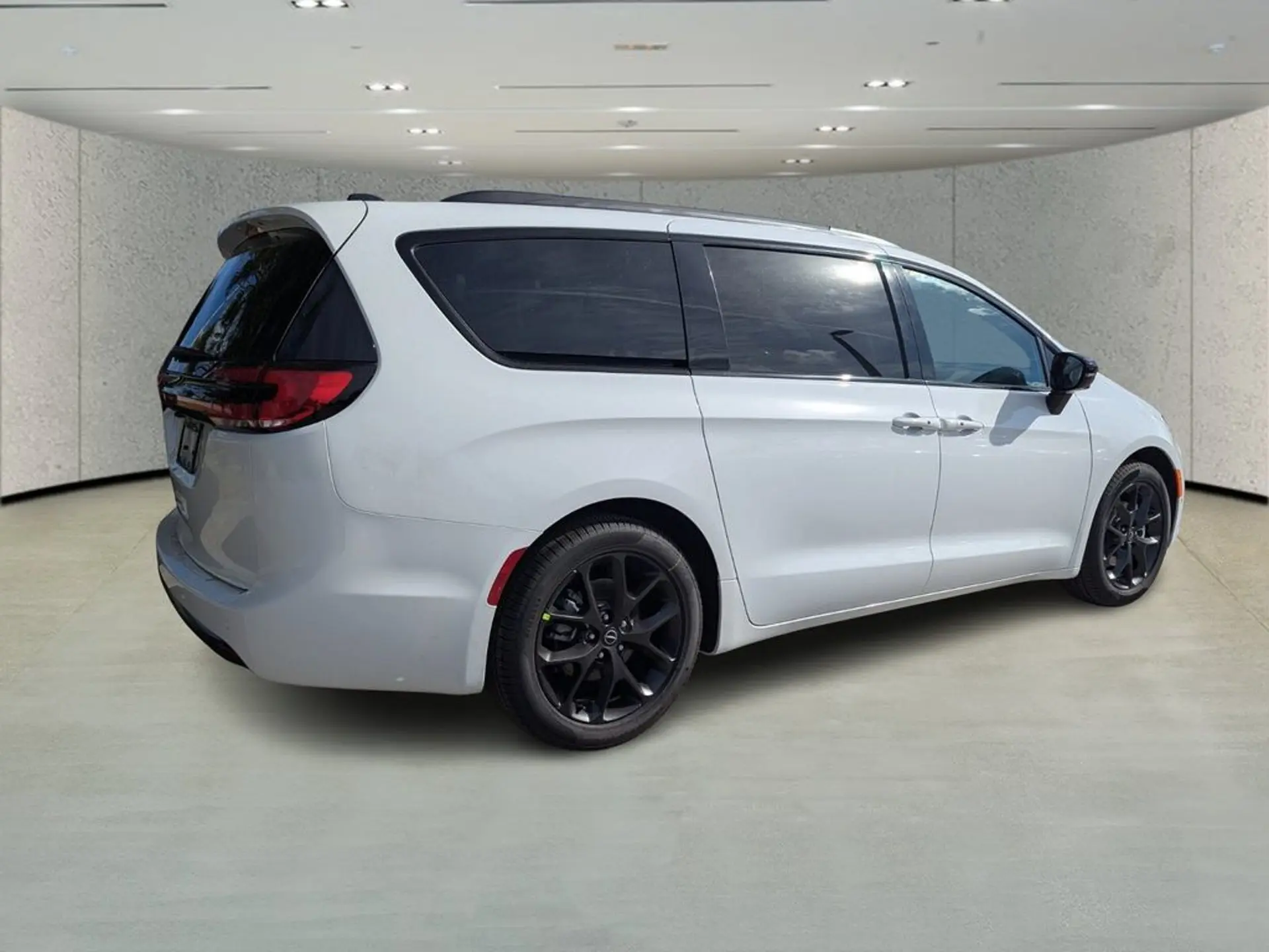 2026 Chrysler Pacifica Select photo 4