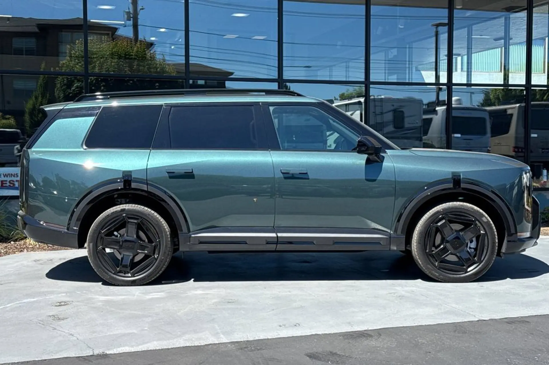 2027 Kia Telluride X-Line EX AWD photo 3