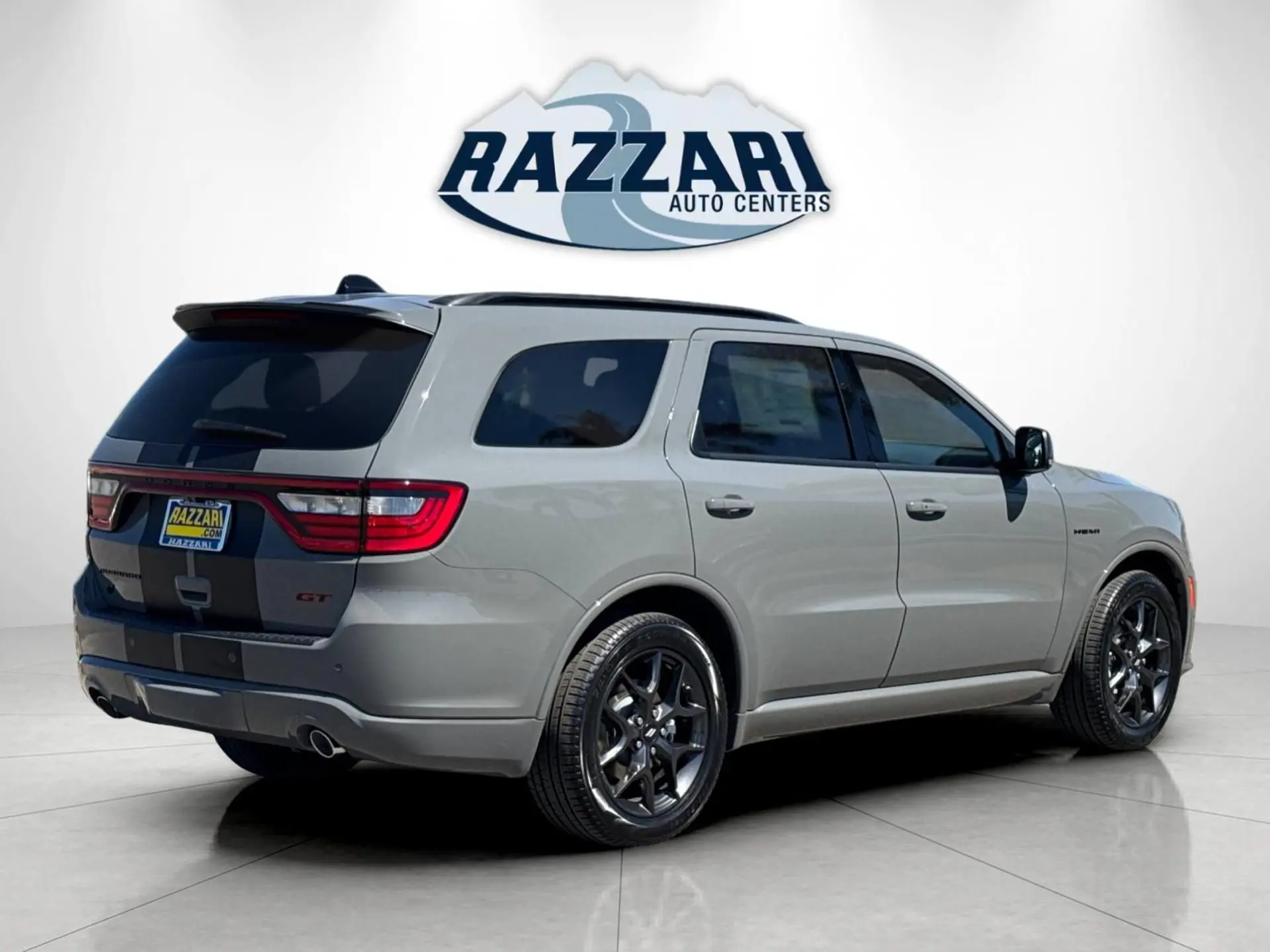 2026 Dodge Durango GT HEMI Plus V8 AWD photo 3