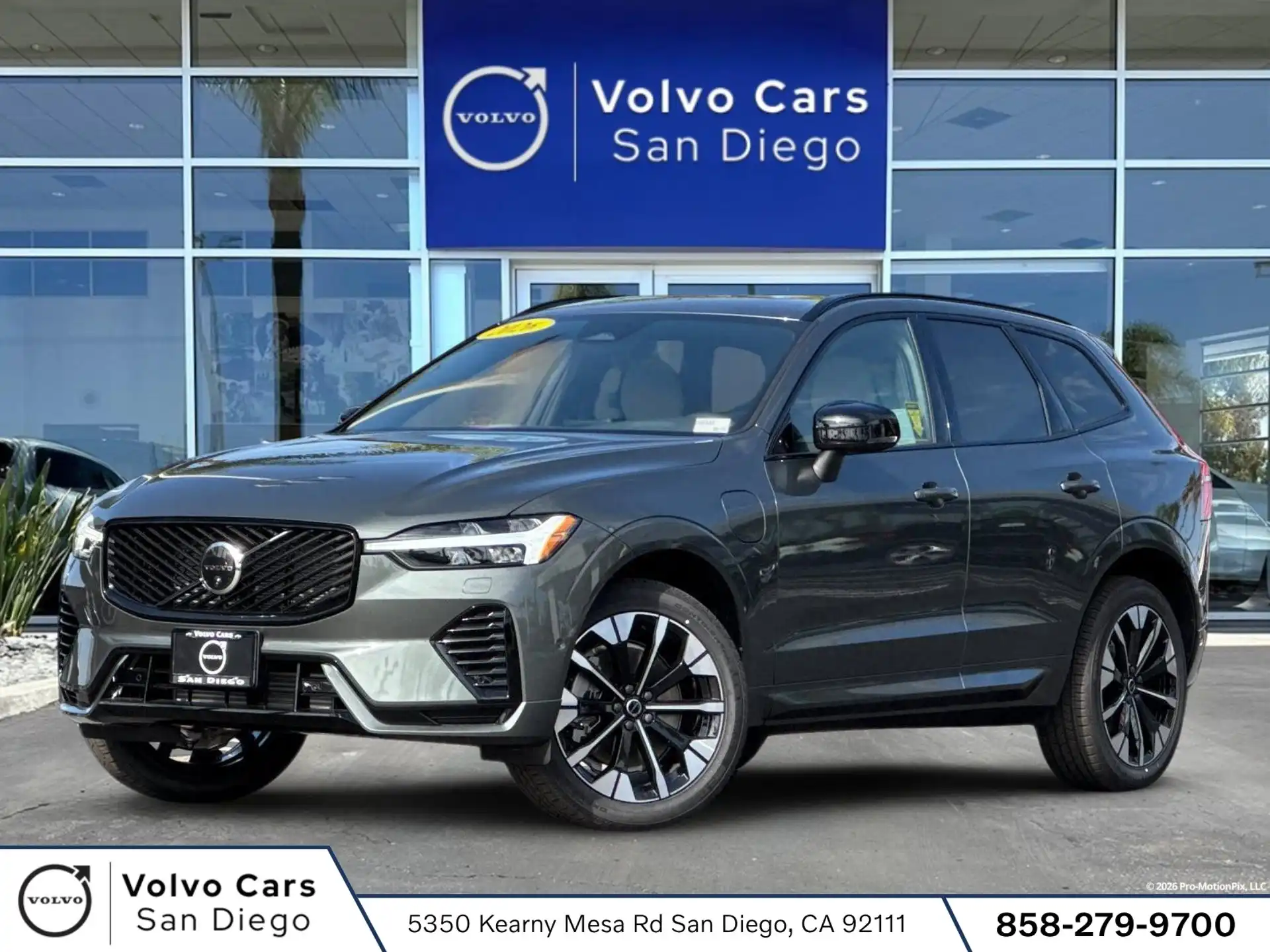 2026 Volvo XC60 T8 Plus Dark AWD's photo