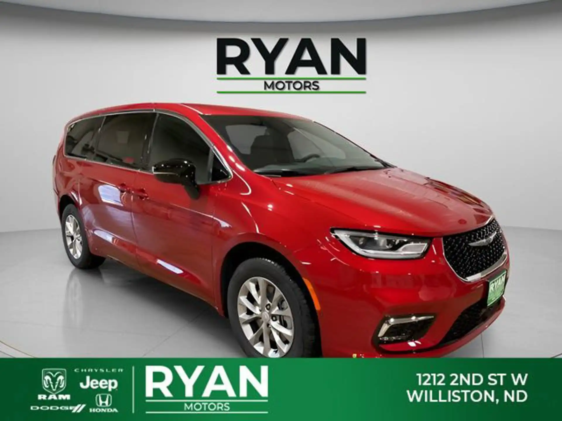 2026 Chrysler Pacifica Select AWD's photo
