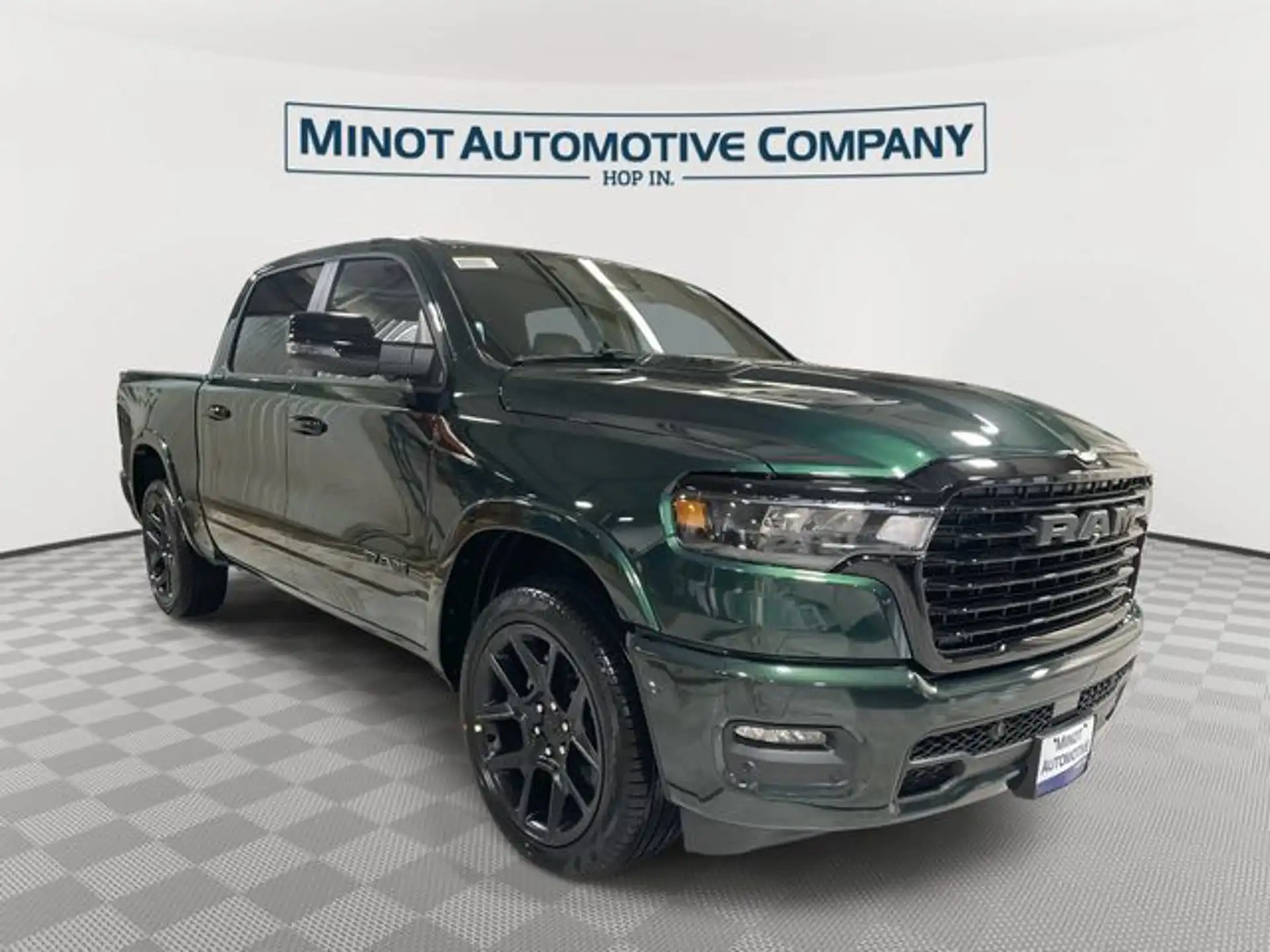 2026 RAM 1500 Laramie 4x4 Crew Cab 5'7's photo