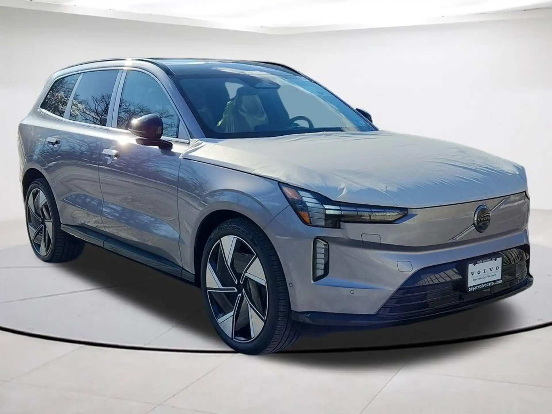 2026 Volvo EX90 Twin Motor Performance Ultra 7-Seater's photo