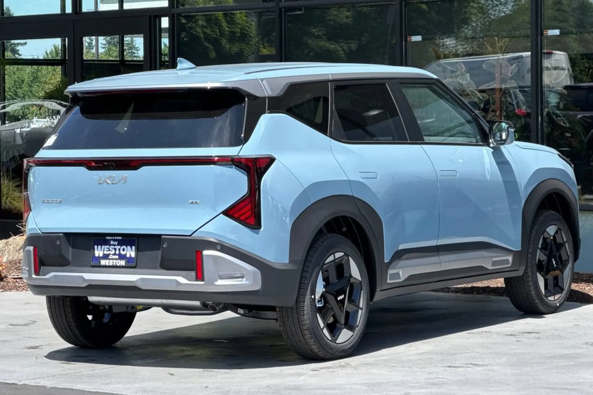 2027 Kia Seltos S AWD photo 4