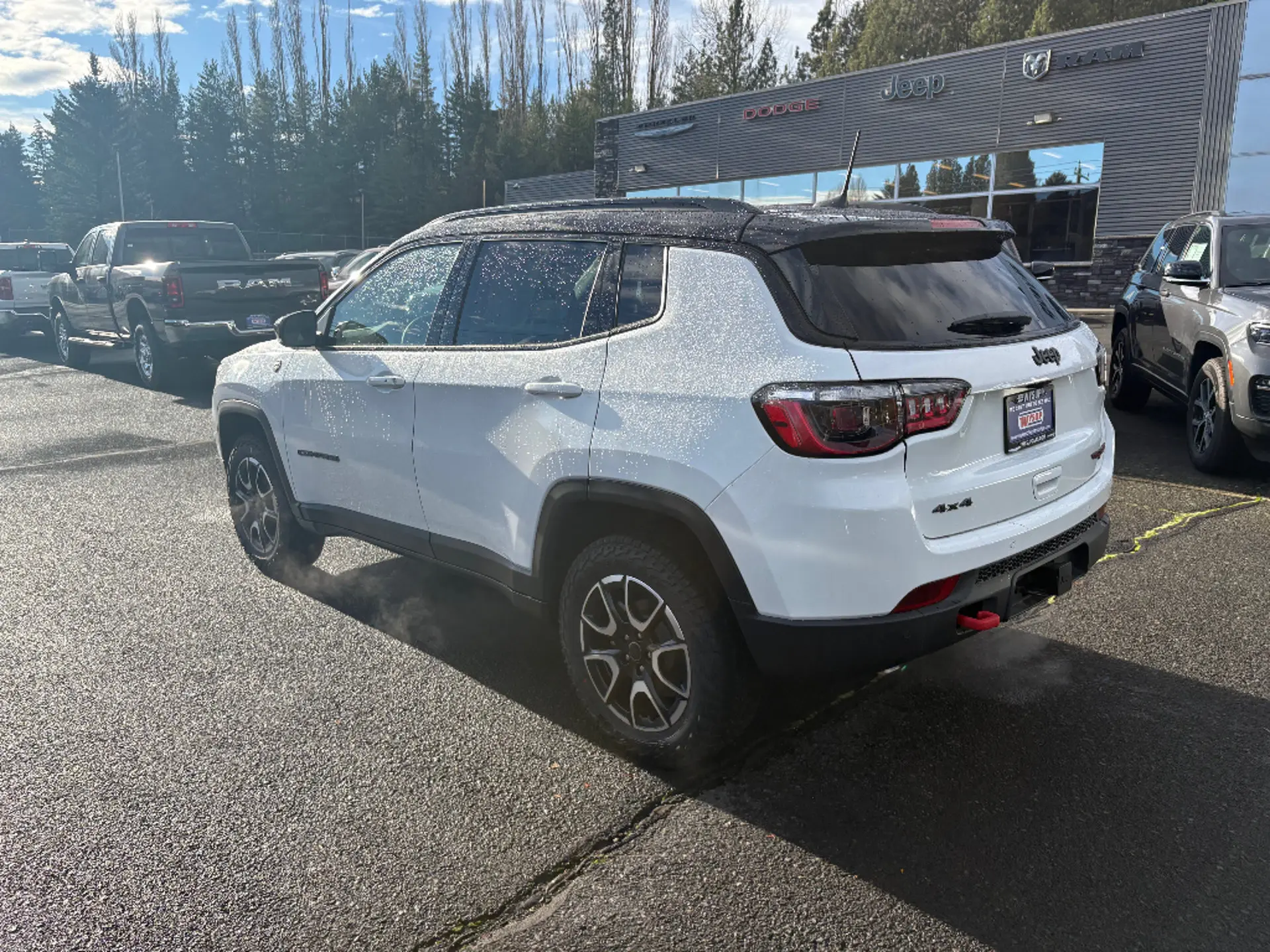 2026 Jeep Compass Trailhawk 4X4 photo 3
