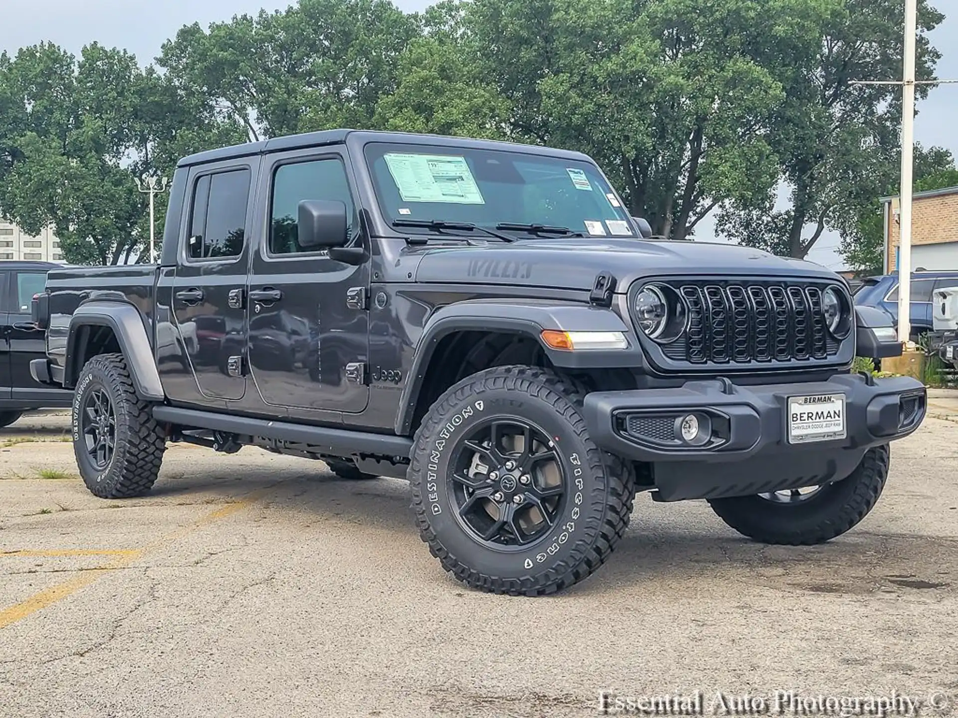 2026 Jeep Gladiator Willys Auto's photo