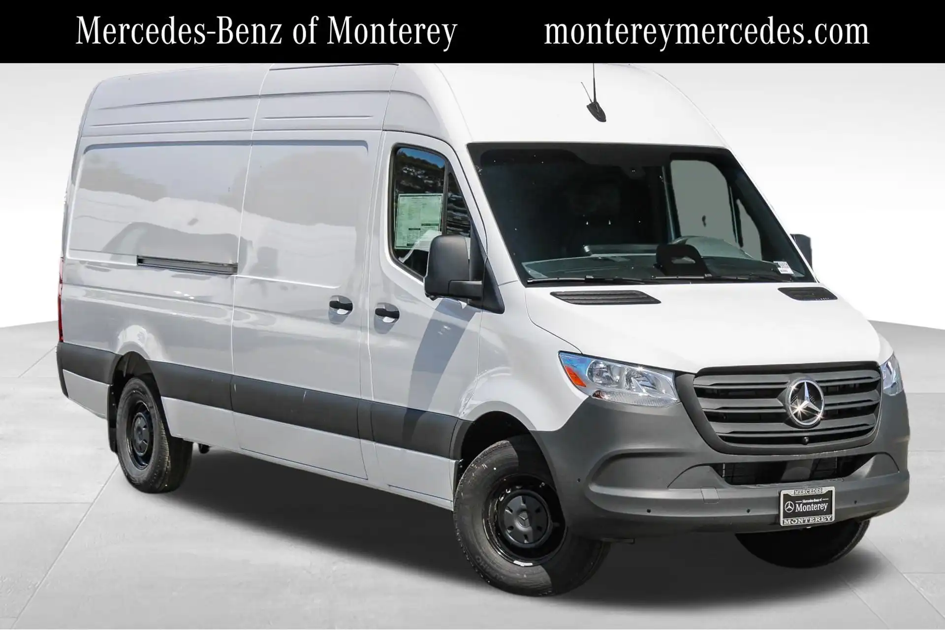 2026 Mercedes-Benz Sprinter 2500 170 WB High Roof's photo