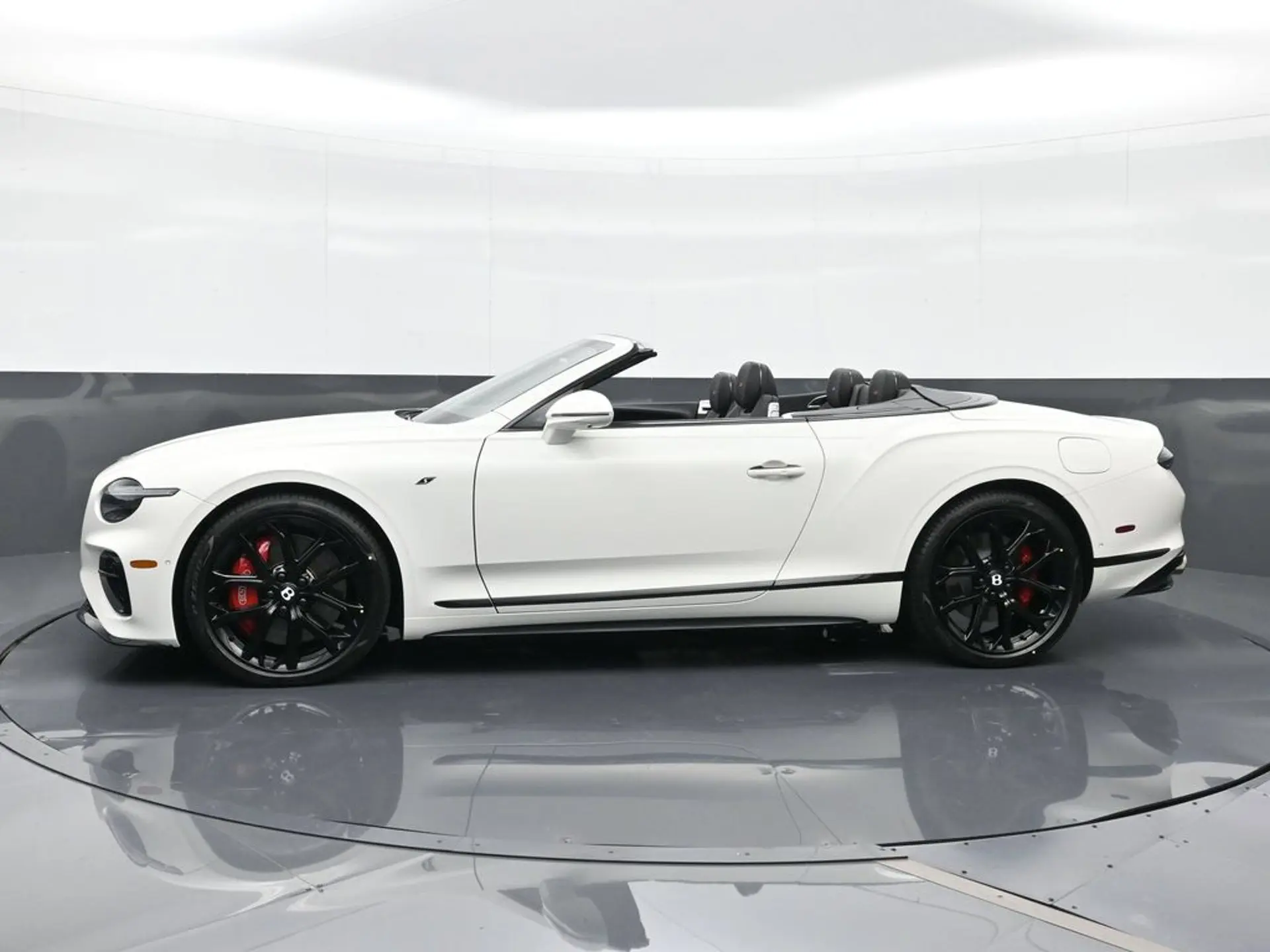 2026 Bentley Continental GT undefined photo 5