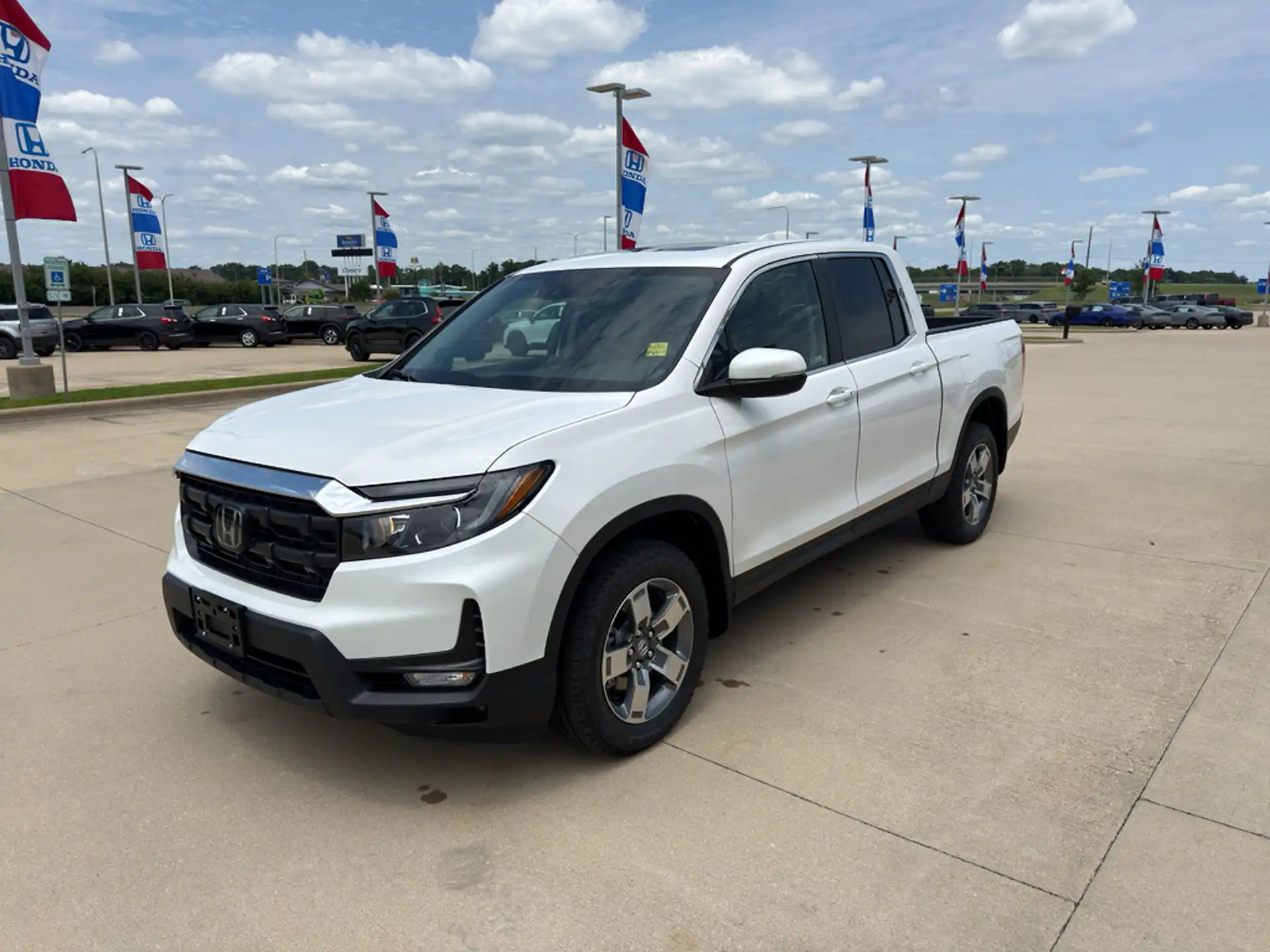 2026 Honda Ridgeline RTL AWD's photo
