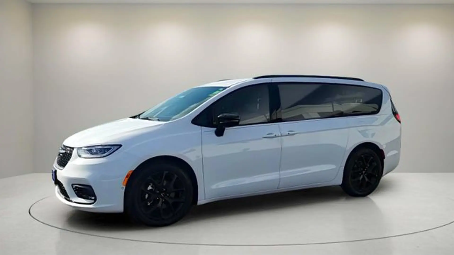 2026 Chrysler Pacifica Select photo 3
