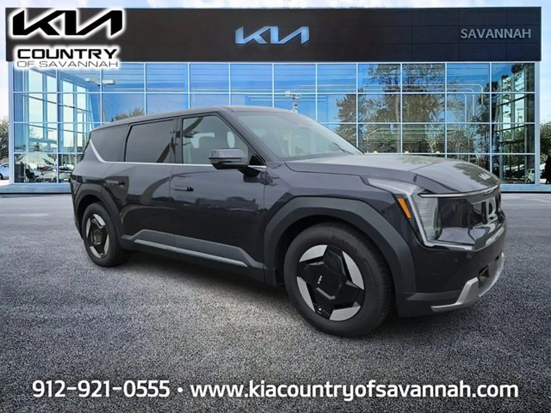 2026 Kia EV9 Light's photo