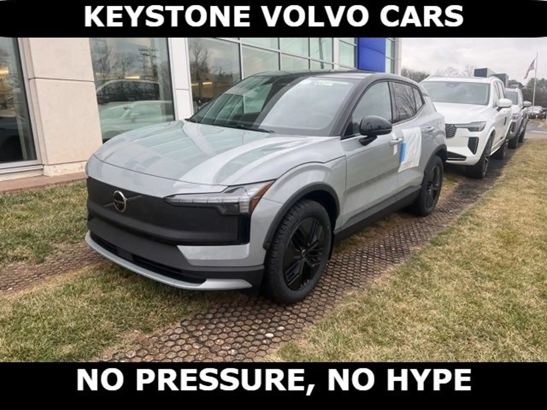 2026 Volvo EX30 Twin Motor Cross Country Ultra's photo