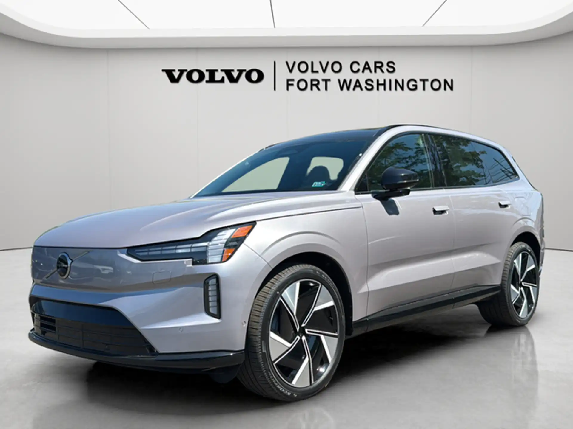 2026 Volvo EX90 Twin Motor Performance Ultra 7-Seater's photo