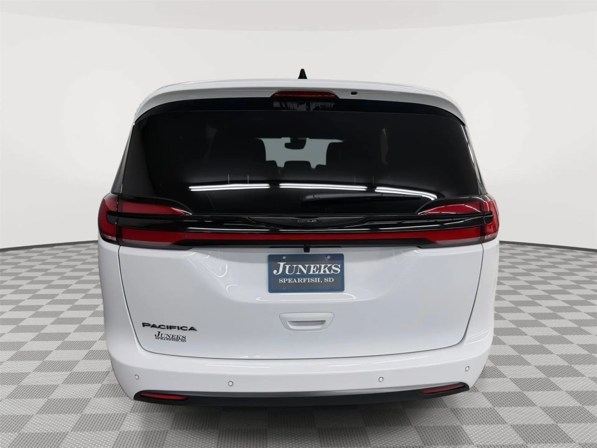 2026 Chrysler Pacifica Select photo 4