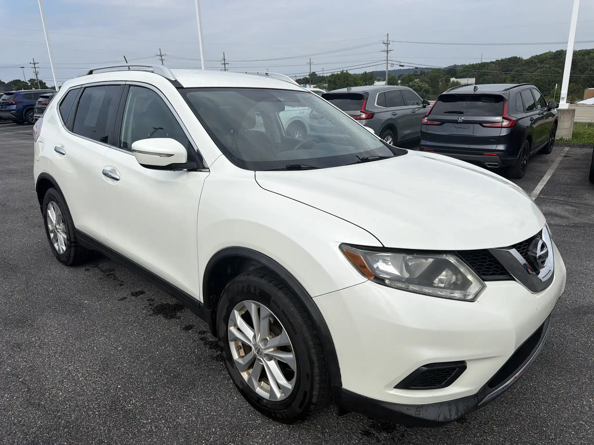 2015 Nissan Rogue SV AWD's photo