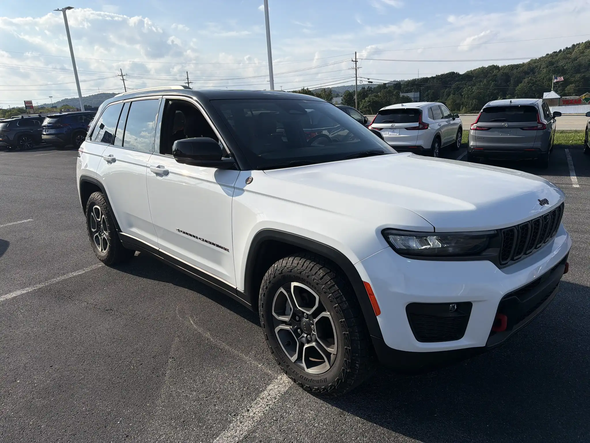 2022 Jeep Grand Cherokee Trailhawk 4WD's photo