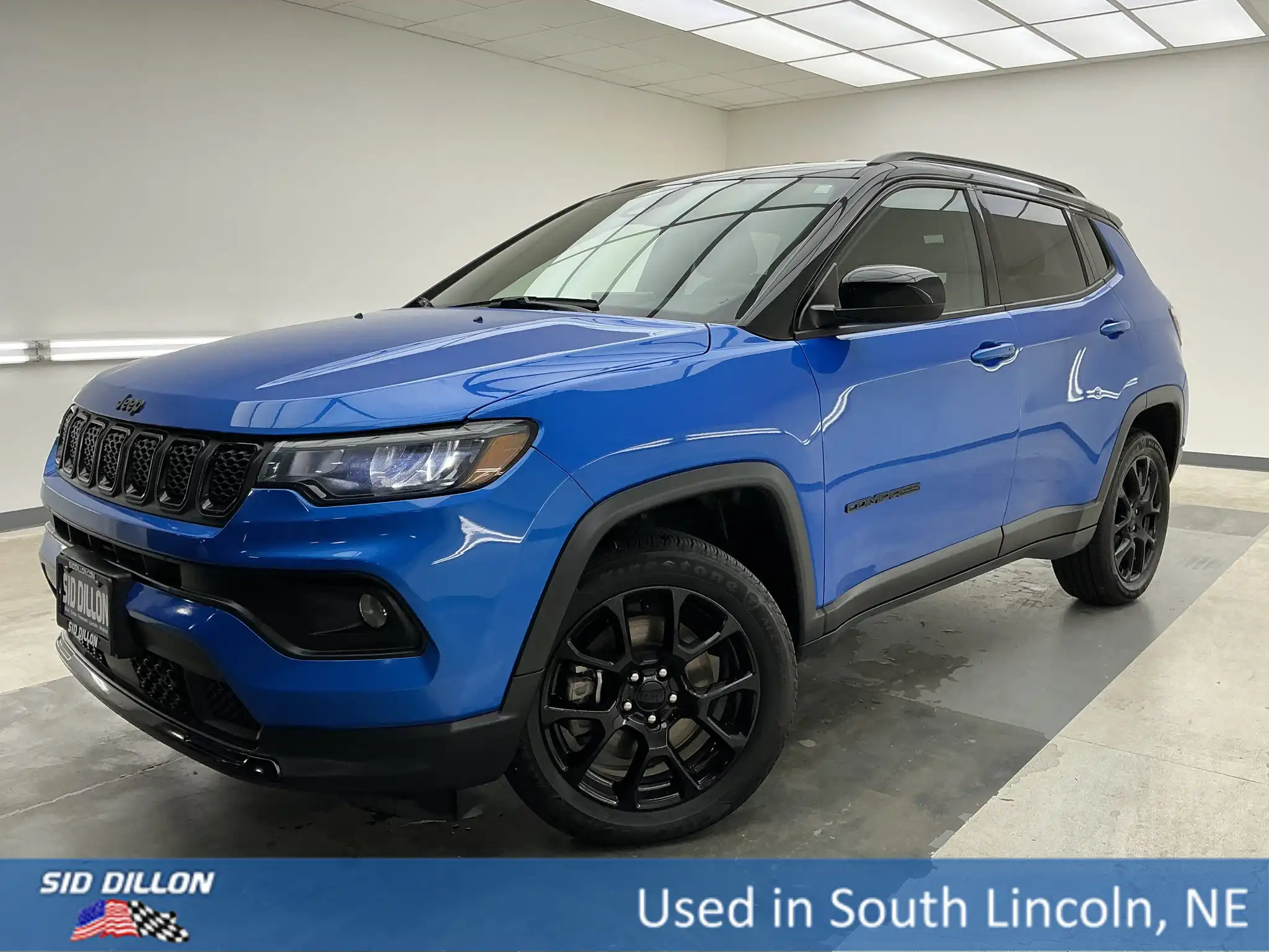 2023 Jeep Compass Altitude 4WD's photo