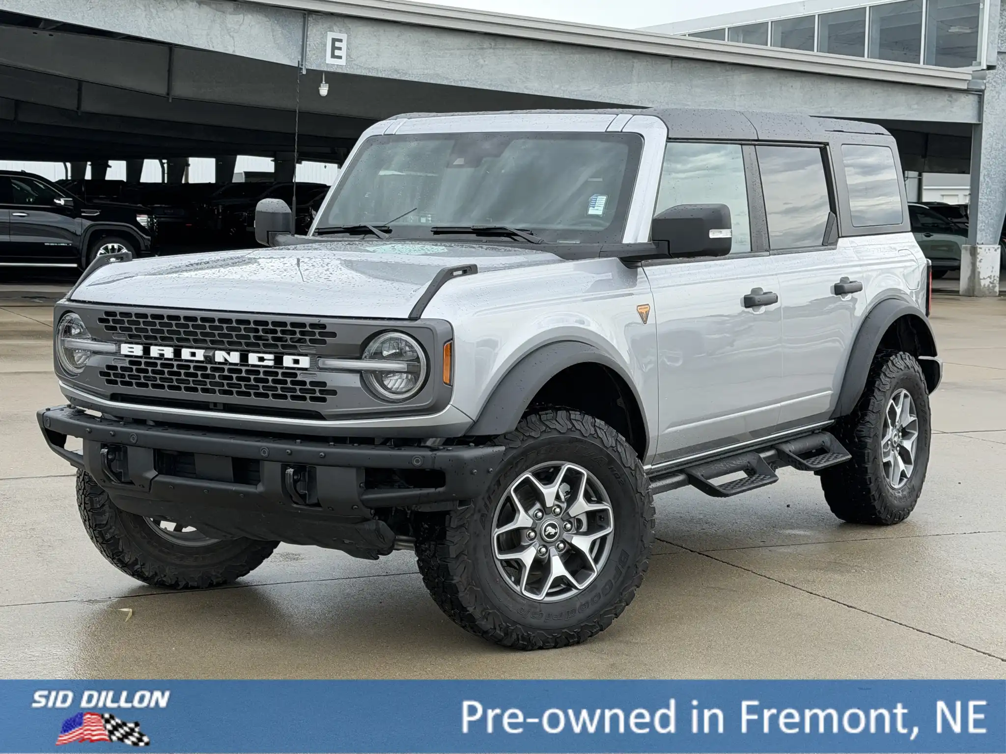 2024 Ford Bronco Badlands 4WD's photo