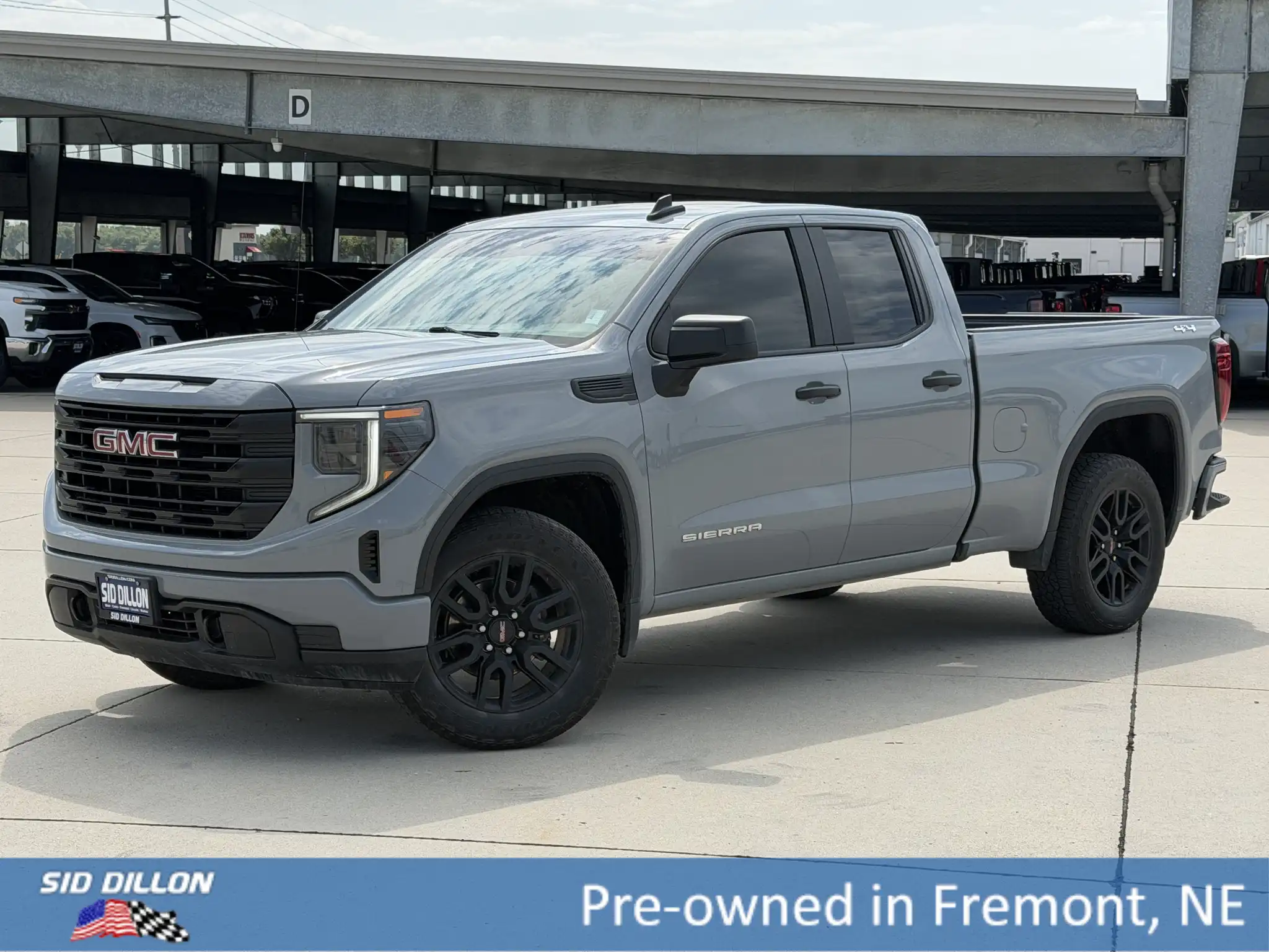 2024 GMC Sierra Pro 4WD Double Cab Standard Box's photo
