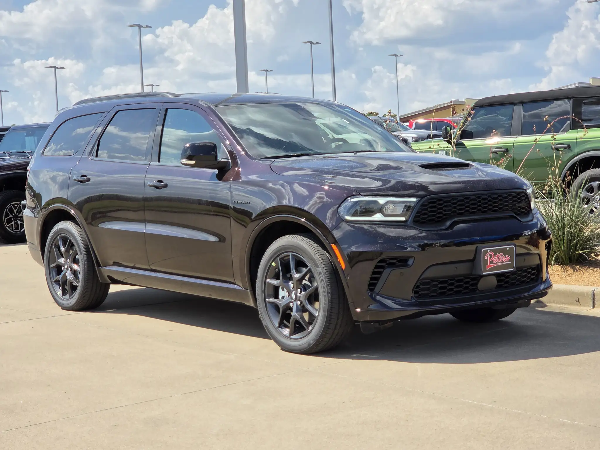 2027 Dodge Durango HEMI V8 GT AWD Plus photo 1