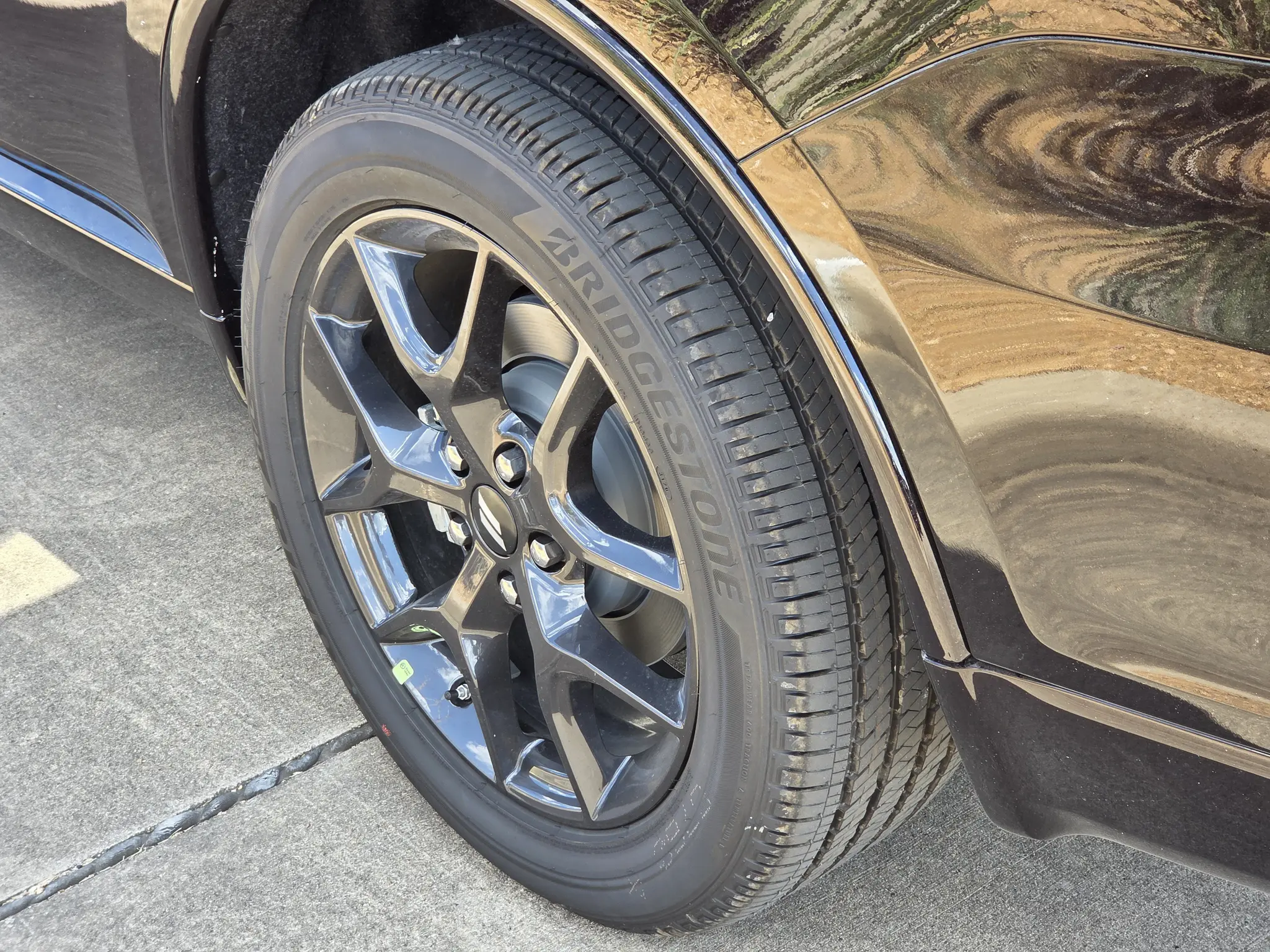 2027 Dodge Durango HEMI V8 GT AWD Plus photo 5
