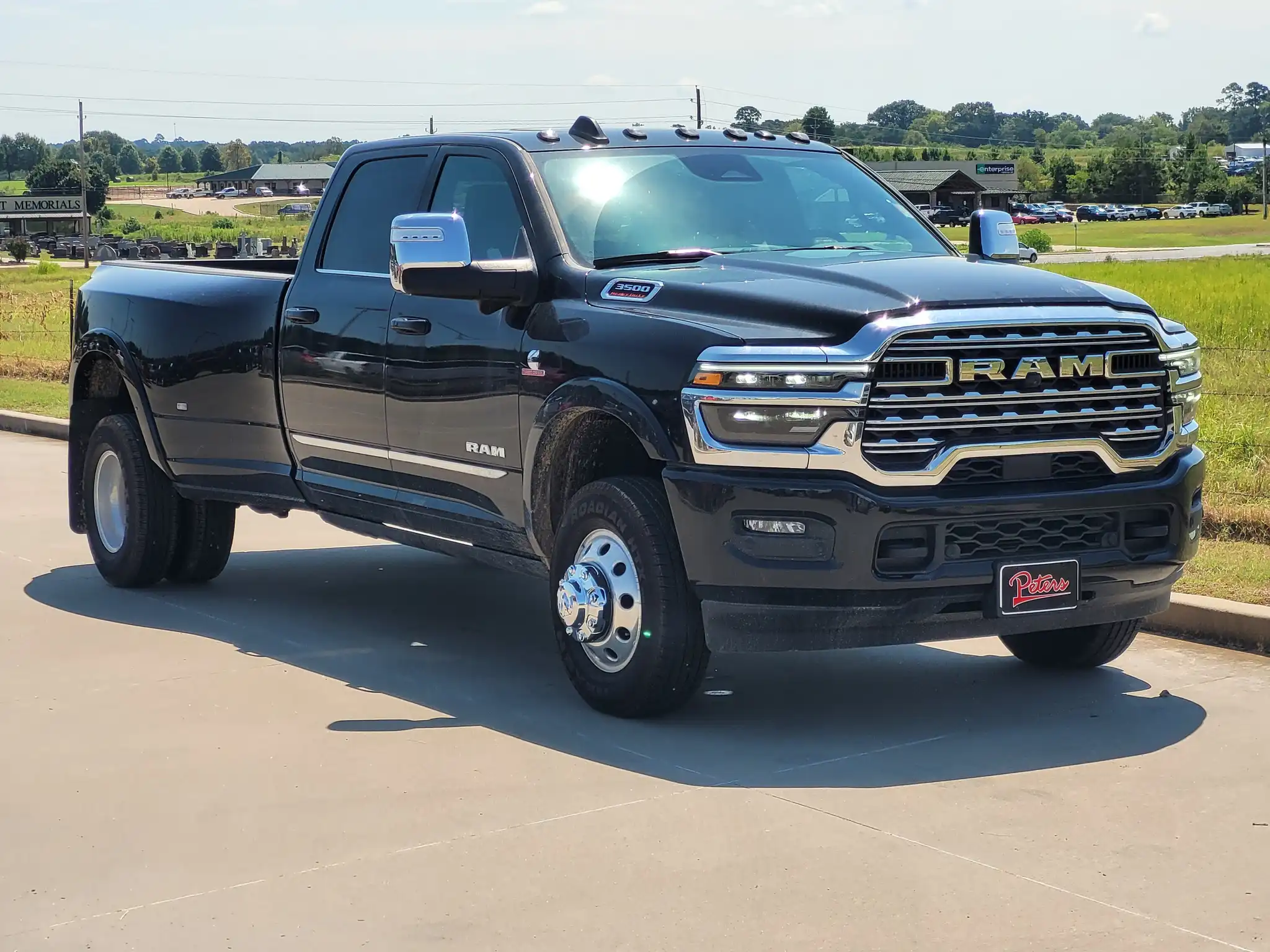 2025 RAM 3500 Limited 4WD Crew Cab LWB's photo