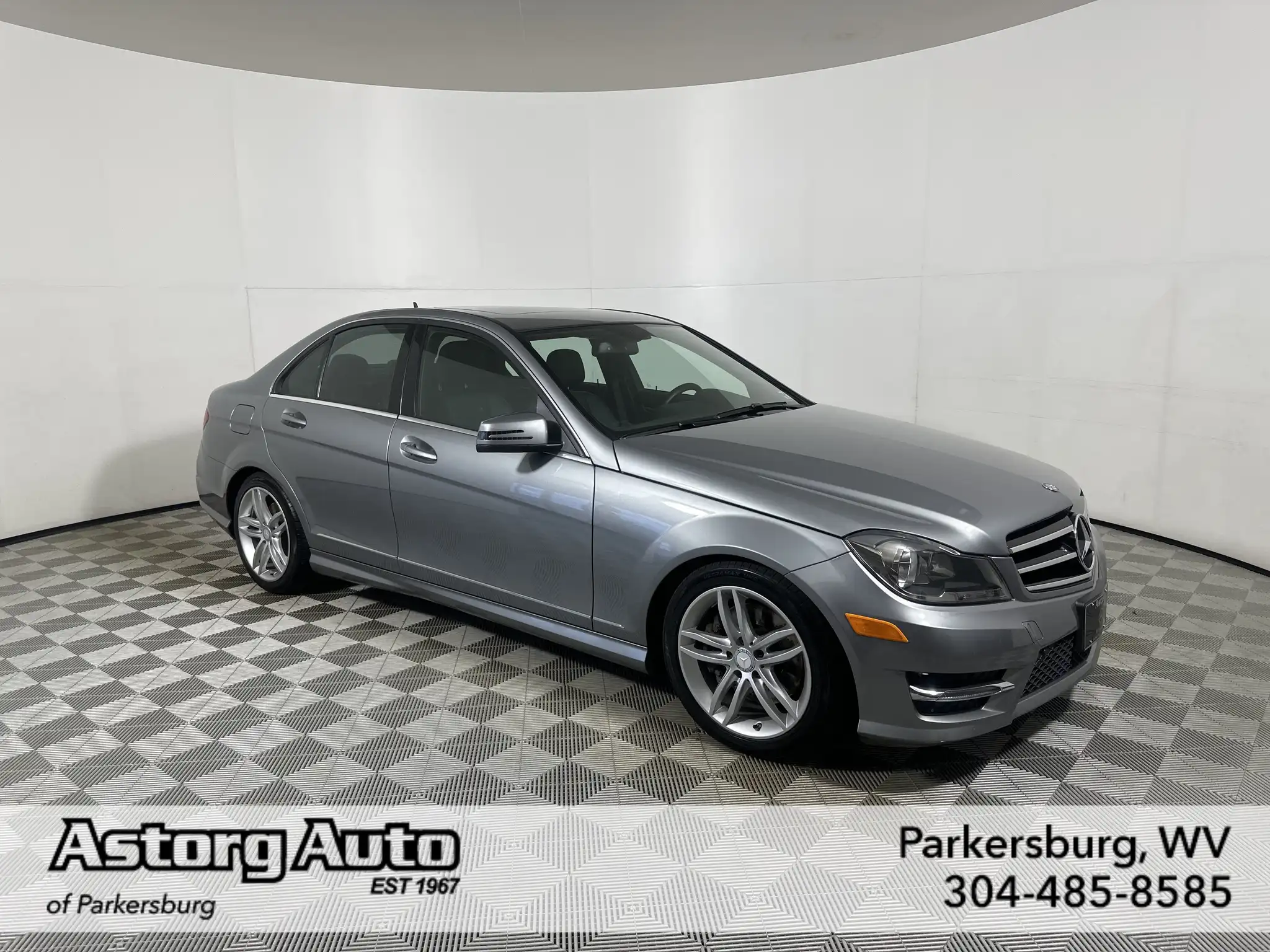 2014 Mercedes-Benz C-Class C300 Luxury 4MATIC's photo