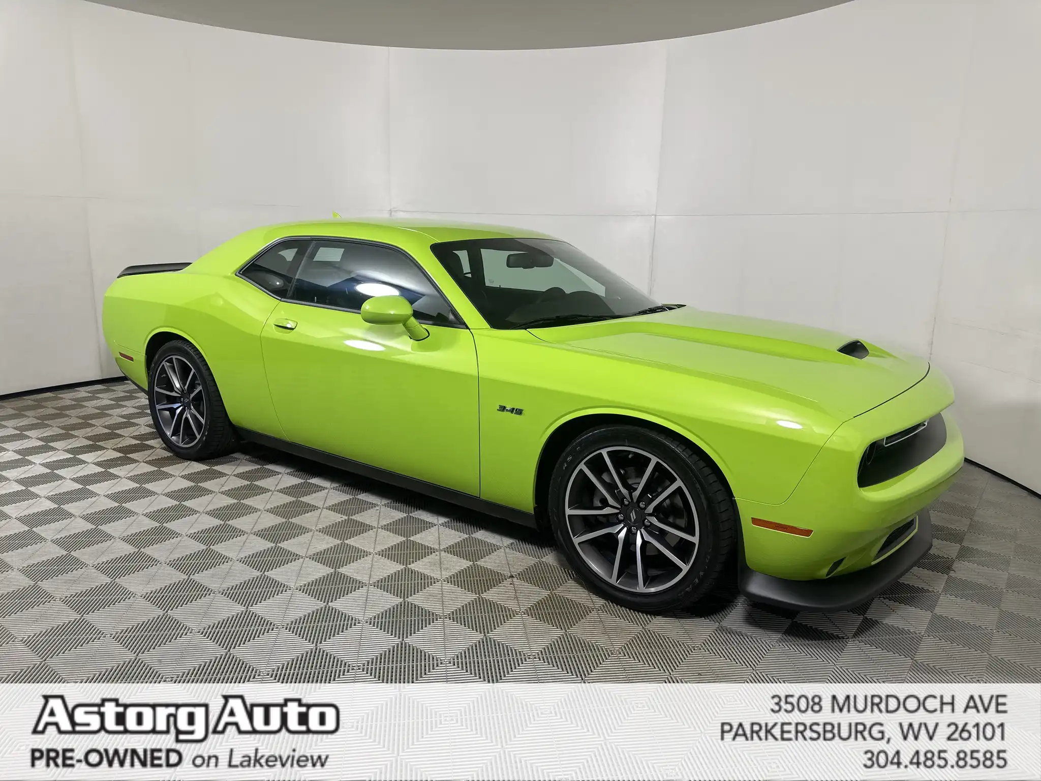 2023 Dodge Challenger R/T's photo