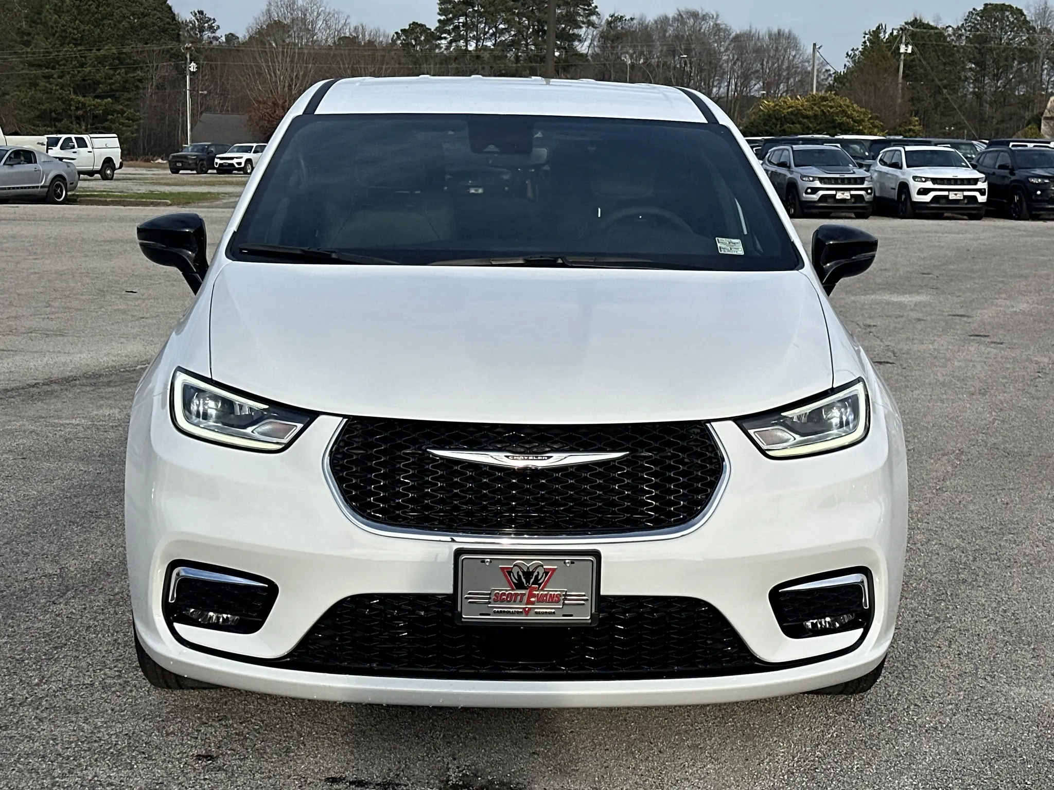 2026 Chrysler Pacifica Select photo 3